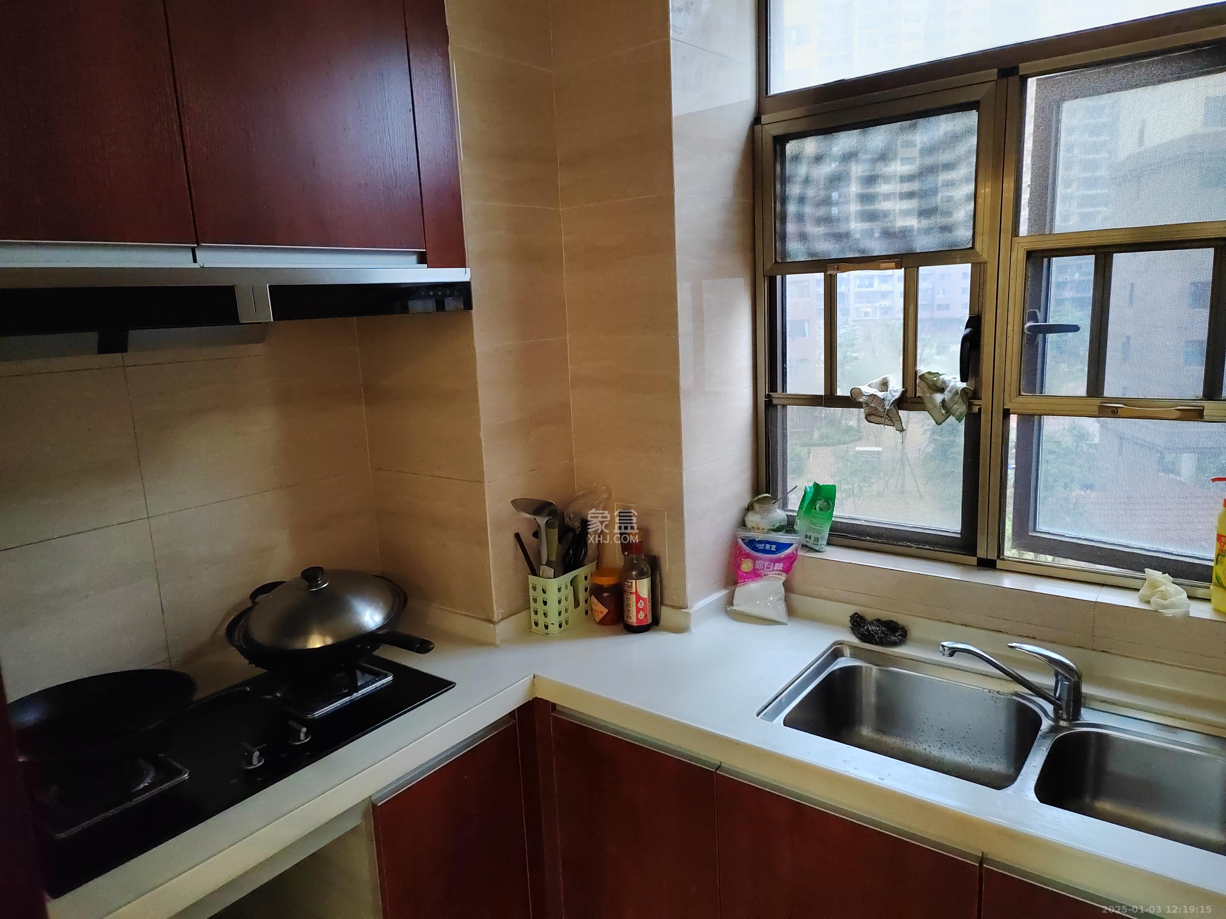 中建麓山和苑 4室2厅2卫 2300.0元/月 中建麓山和苑 4室2厅2卫 2300.0元/月室内图