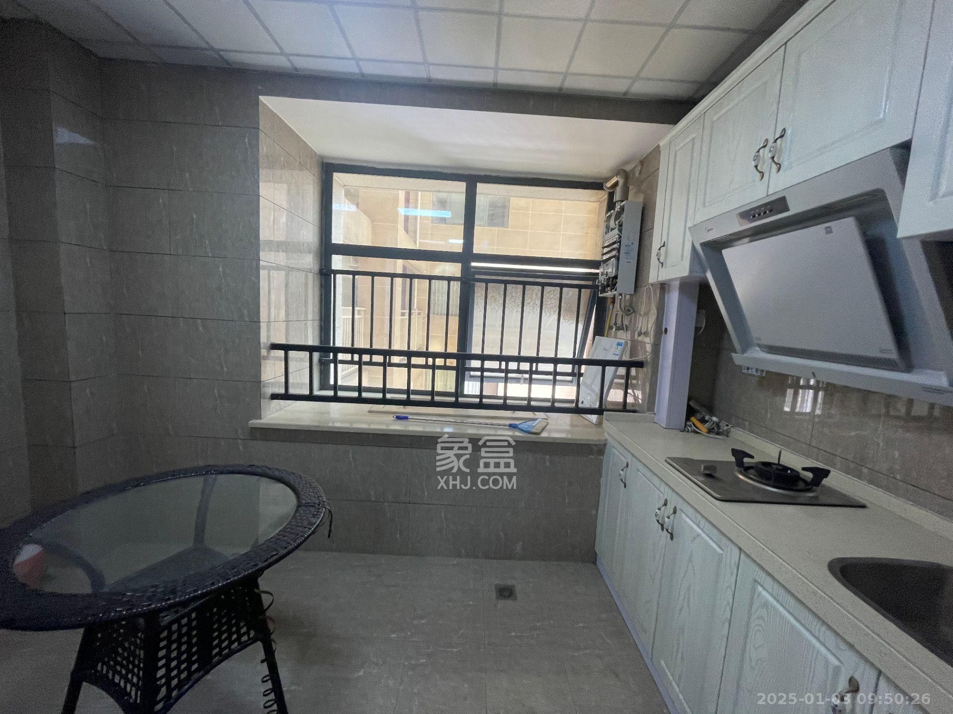 蓝湾国际广场 1室1厅1卫 1400.0元/月 蓝湾国际广场 1室1厅1卫 1400.0元/月室内图