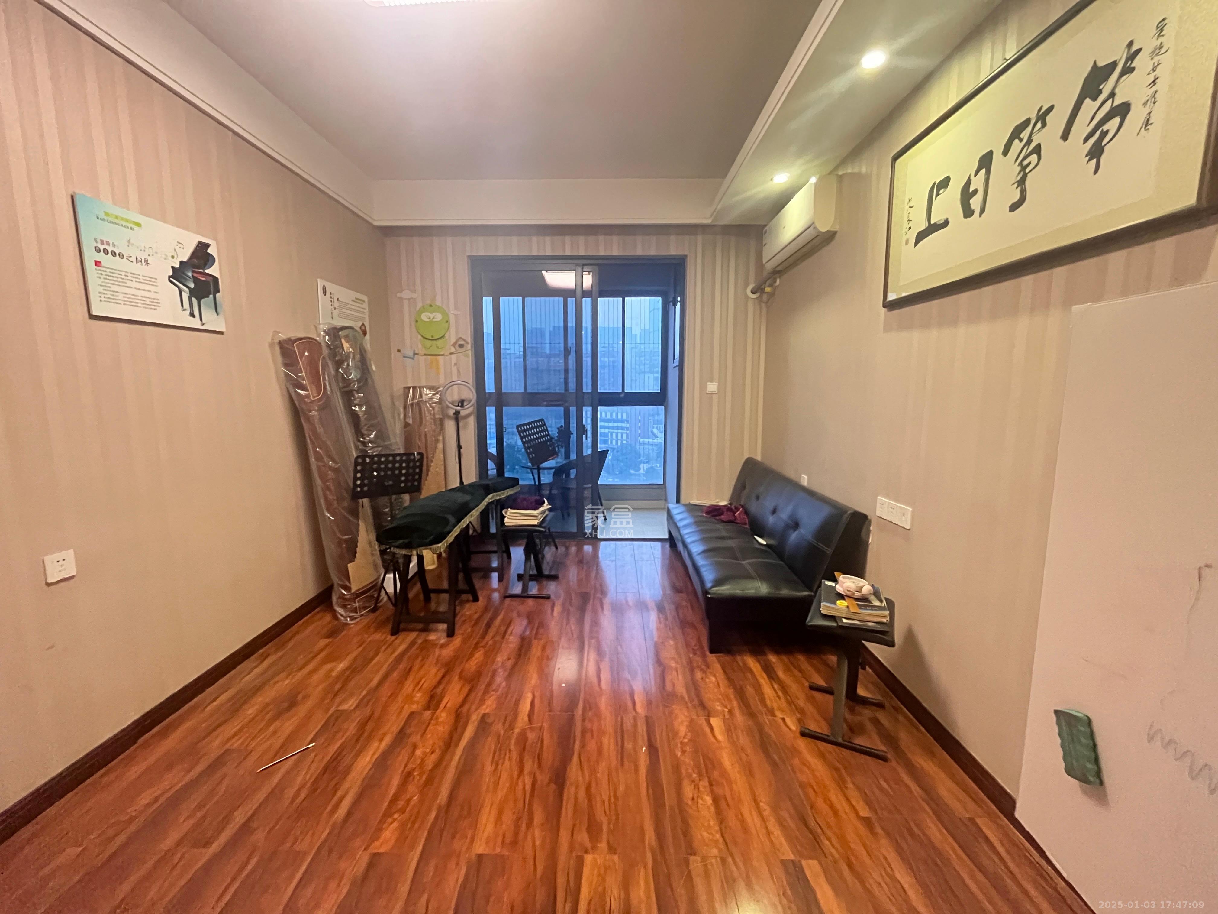 绿地中央广场 1室1厅1卫 1550.0元/月 绿地中央广场 1室1厅1卫 1550.0元/月室内图