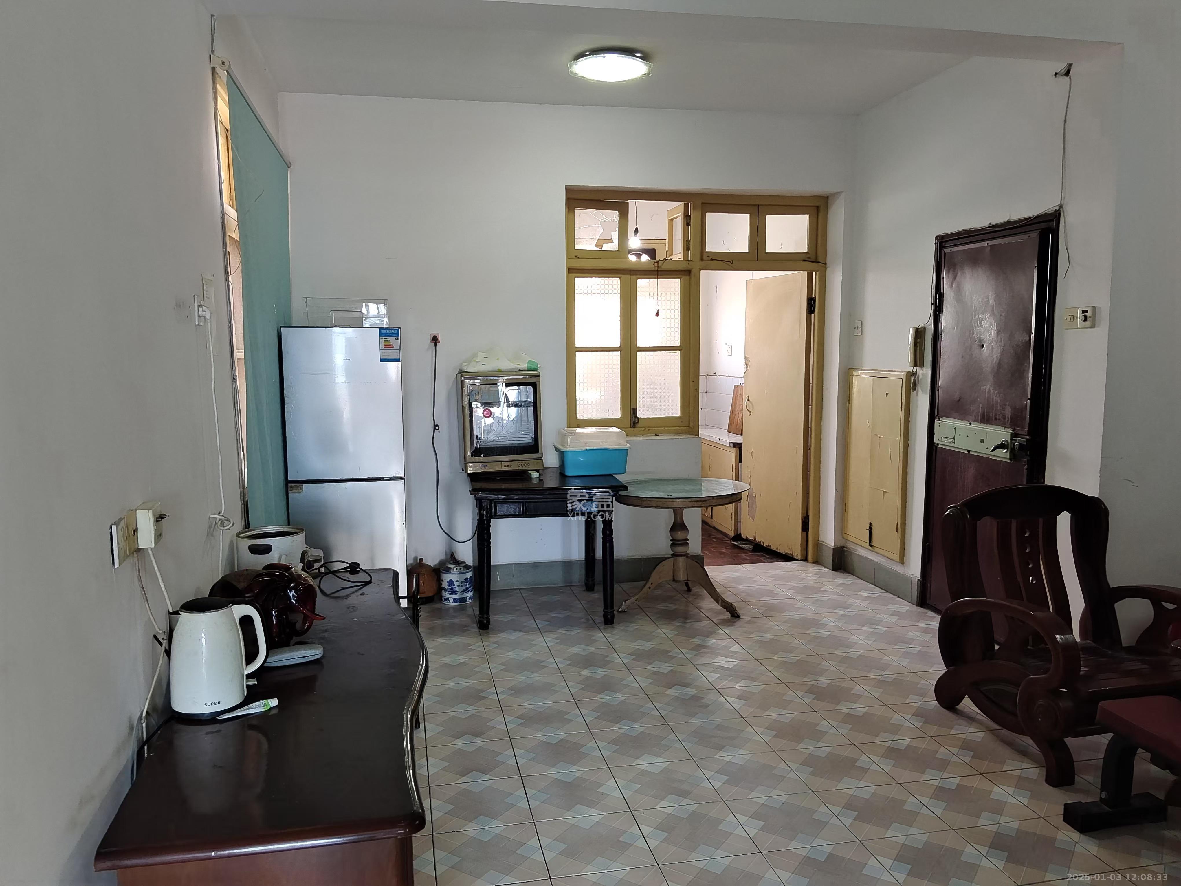 湘雅医学院(湘雅附一北院) 3室1厅1卫 2000.0元/月 湘雅医学院(湘雅附一北院) 3室1厅1卫 2000.0元/月室内图