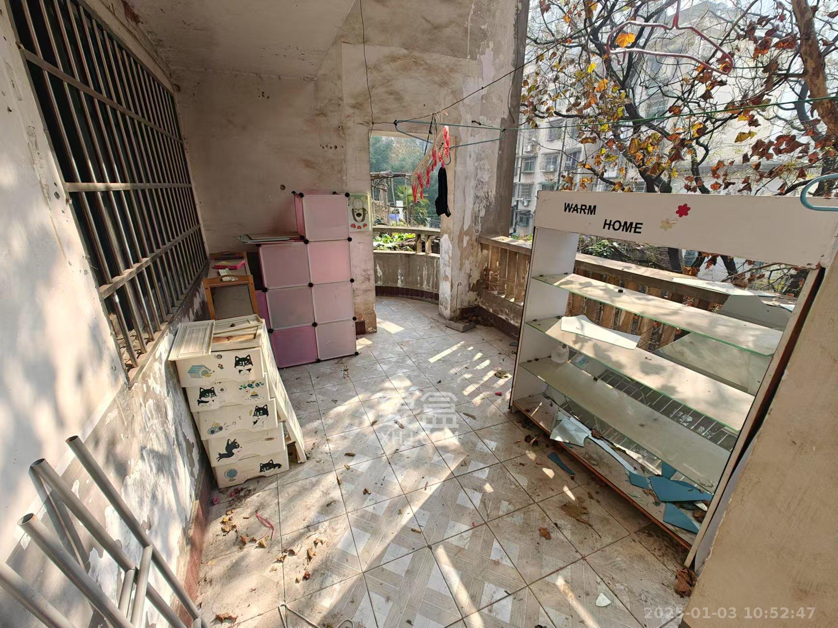 英才园三片  4室2厅2卫    3800.0元/月 英才园三片  4室2厅2卫    3800.0元/月室内图