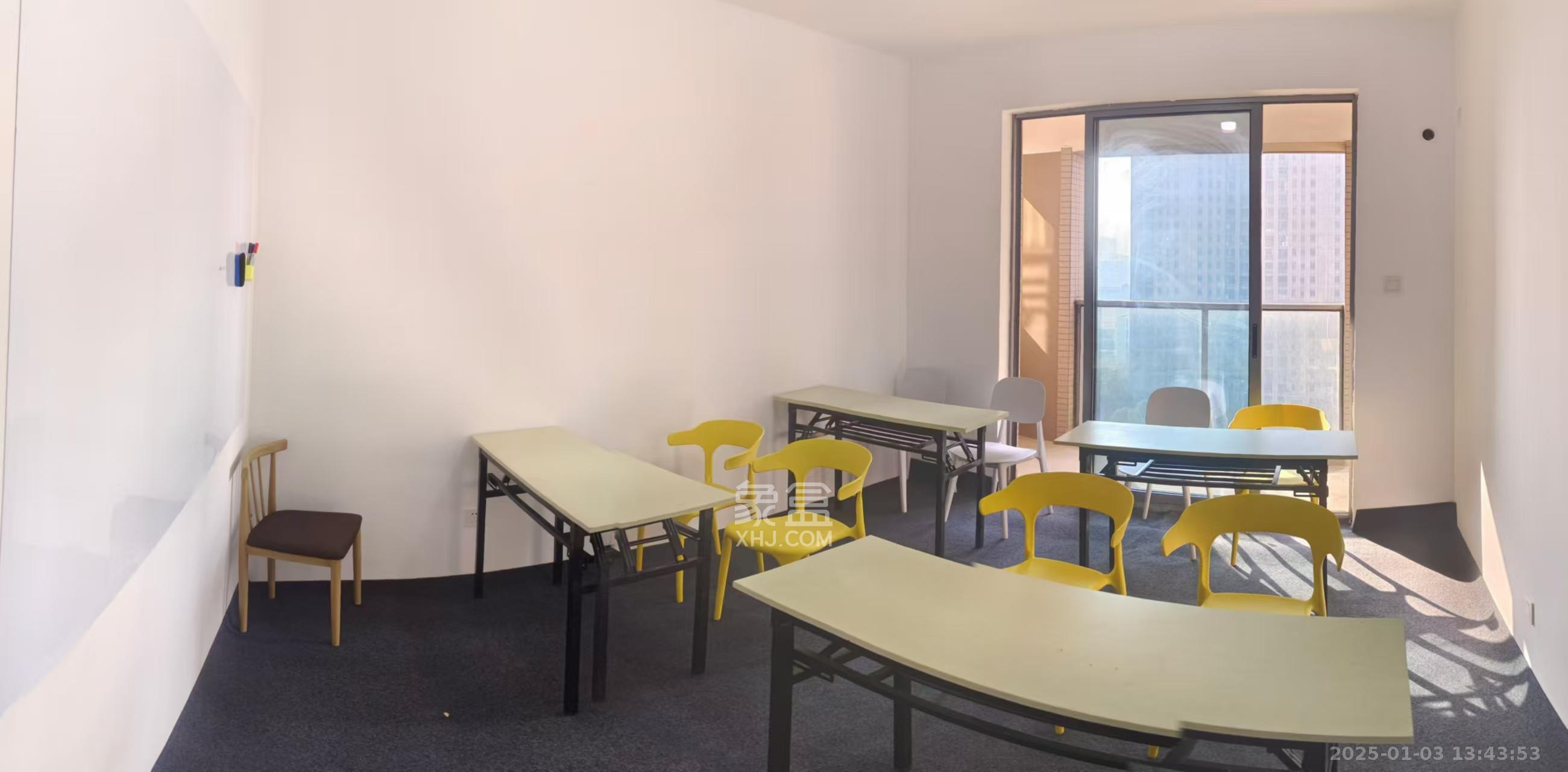 八方小区B区  3室2厅2卫   3600.00元/月室内图