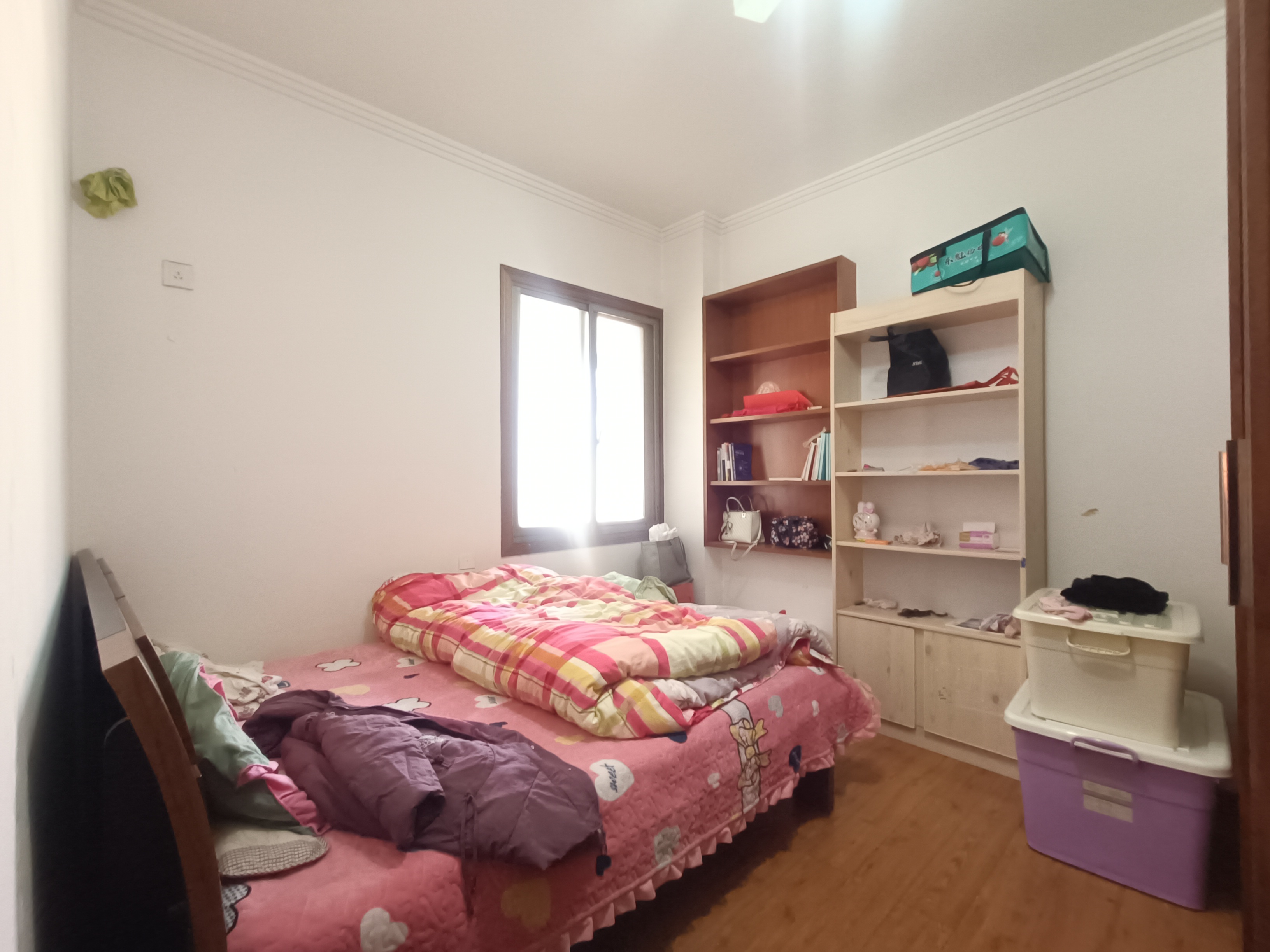 广成大厦 3室2厅2卫 2100.0元/月 广成大厦 3室2厅2卫 2100.0元/月室内图