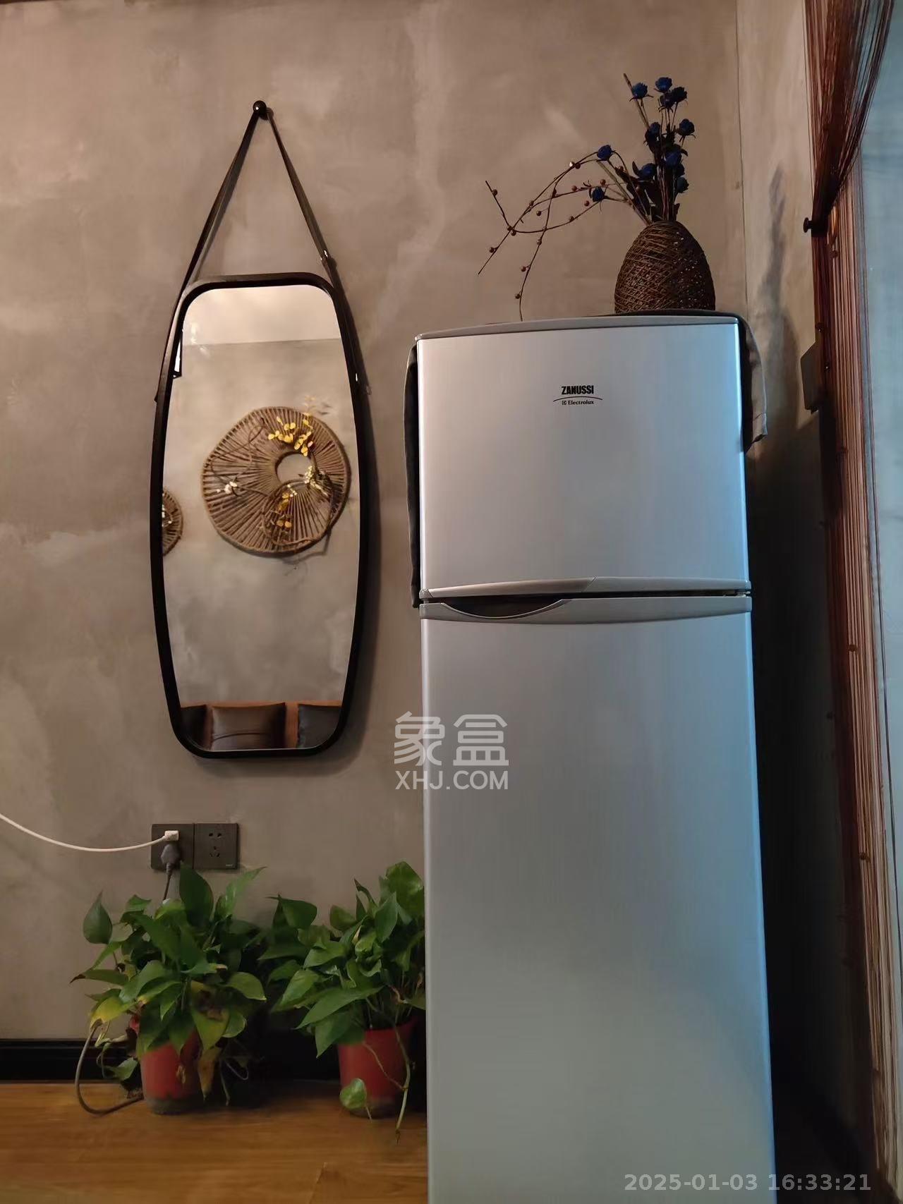 蚂蚁工房 1室1厅1卫 2600.0元/月 蚂蚁工房 1室1厅1卫 2600.0元/月室内图