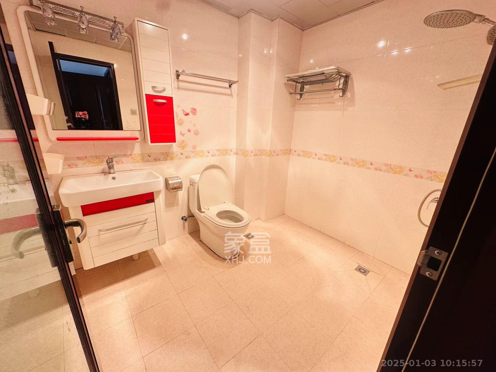 满庭芳小区 3室2厅2卫 2700.0元/月 满庭芳小区 3室2厅2卫 2700.0元/月室内图