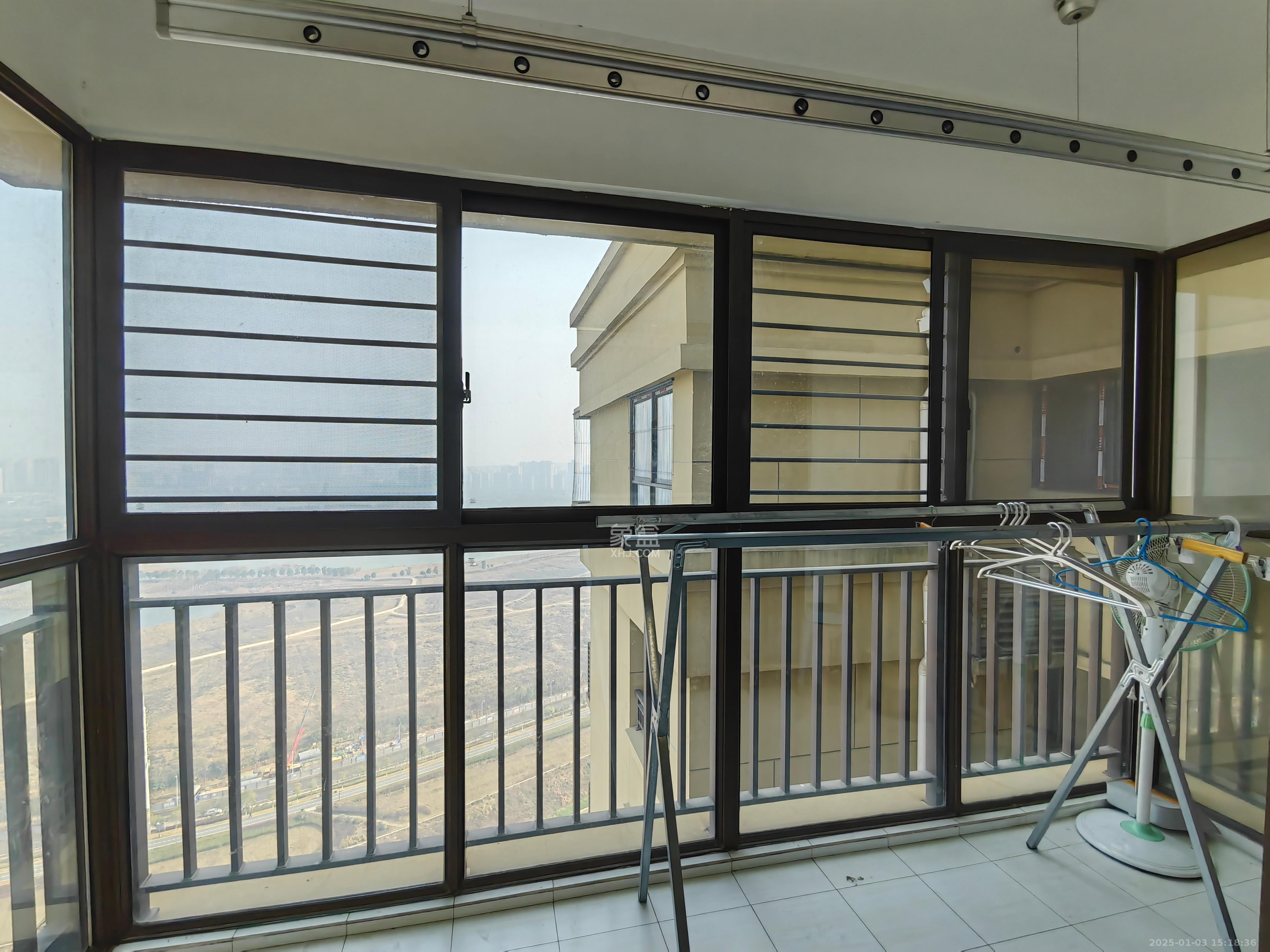 华润橡树湾 4室2厅2卫 2200.0元/月 华润橡树湾 4室2厅2卫 2200.0元/月室内图