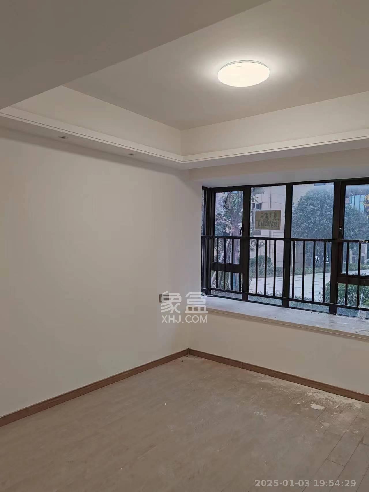 澳海文澜府 3室2厅2卫 2500.0元/月 澳海文澜府 3室2厅2卫 2500.0元/月室内图