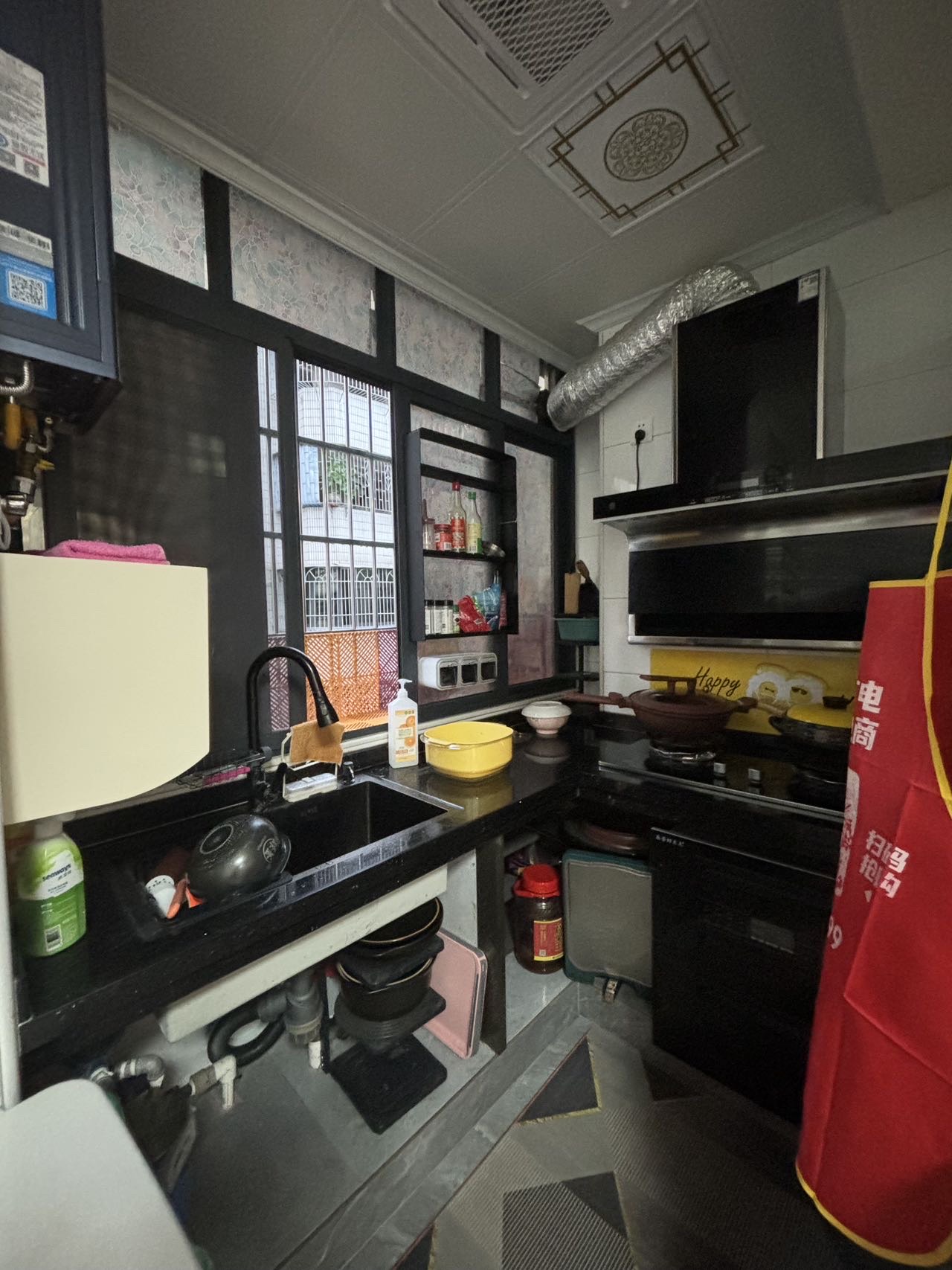 凤翔新村 3室2厅1卫 99.0万 凤翔新村 3室2厅1卫 99.0万客厅