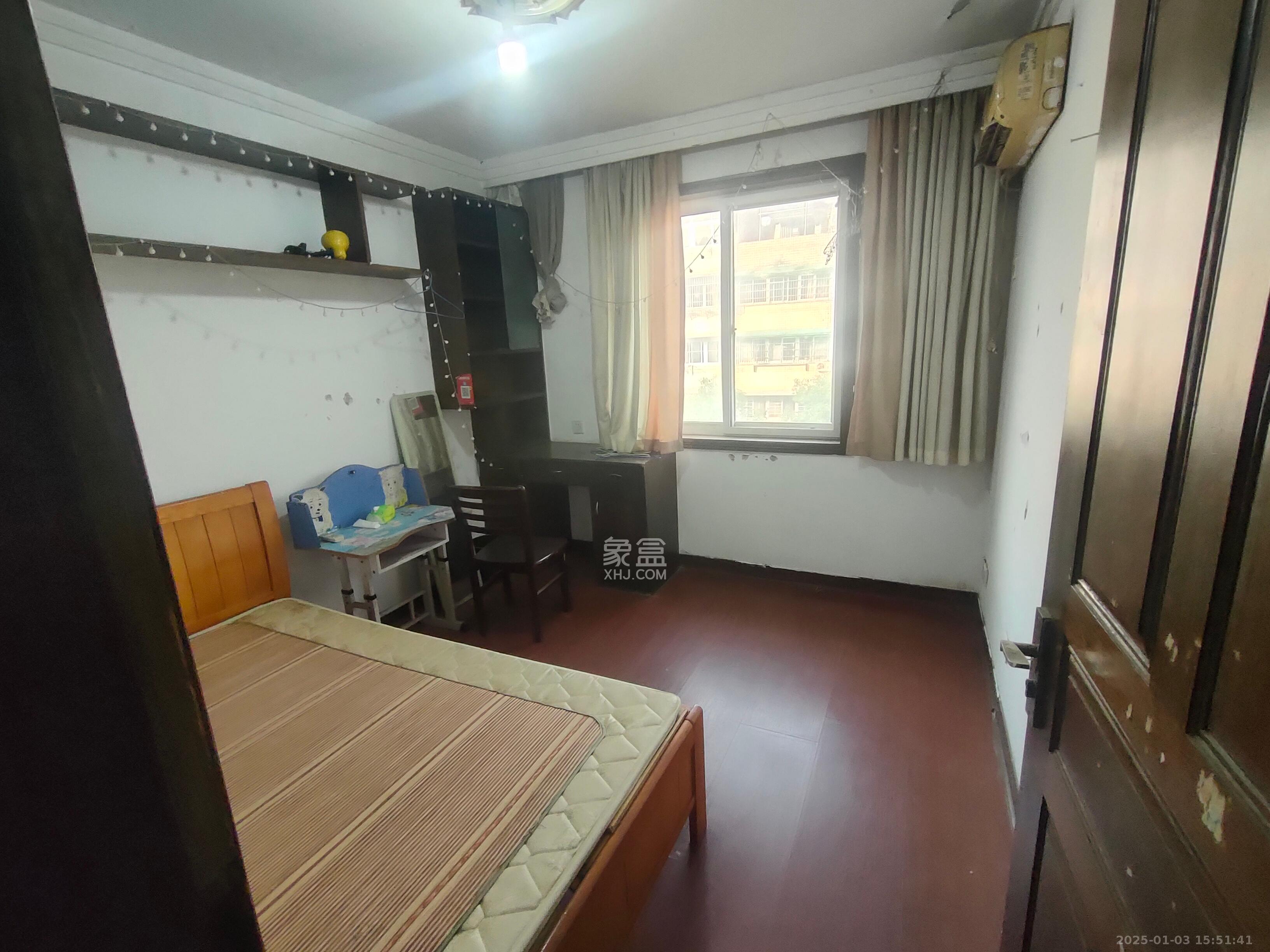 德馨园  3室2厅2卫    1800.0元/月 德馨园  3室2厅2卫    1800.0元/月室内图