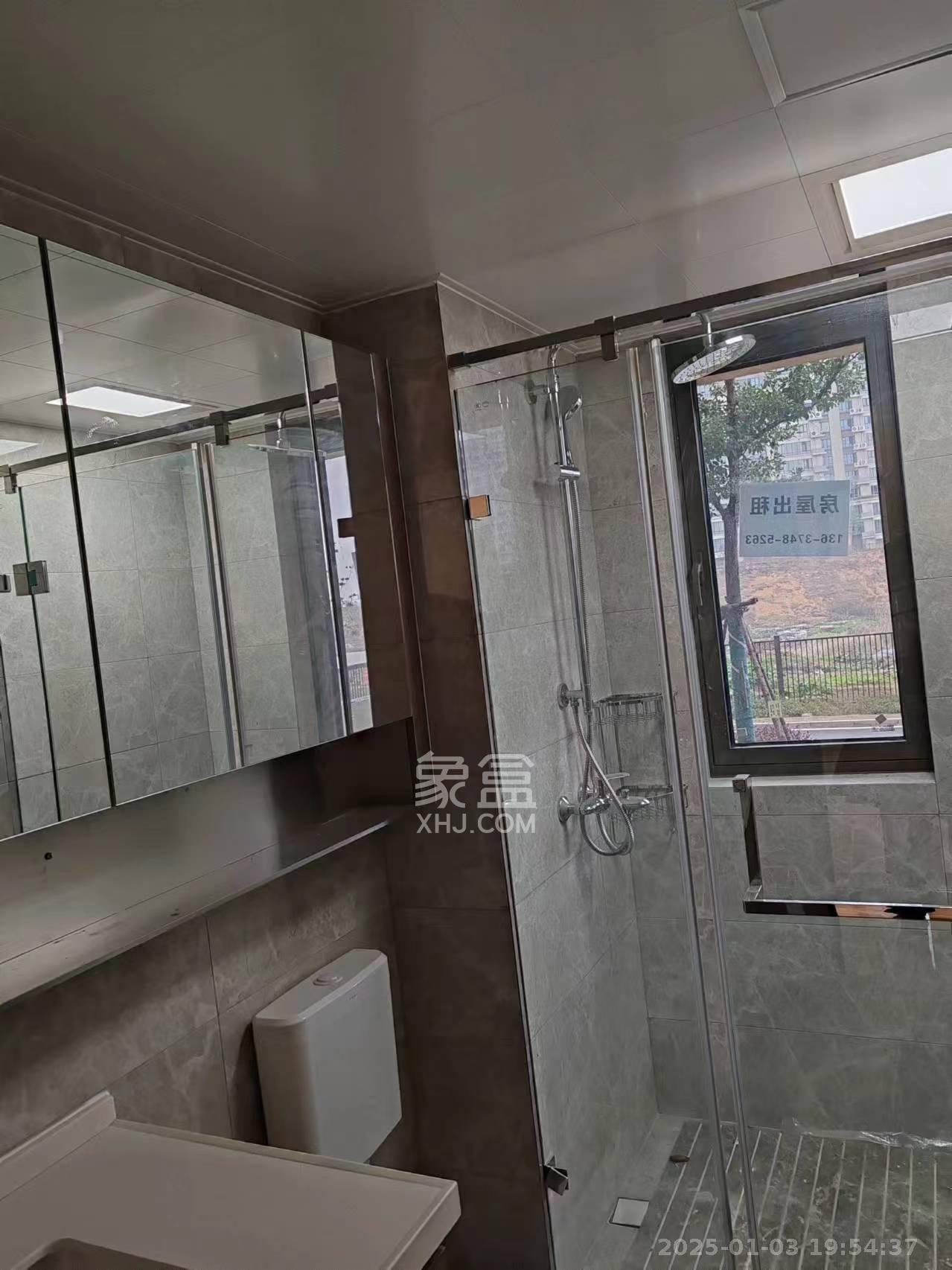 澳海文澜府 3室2厅2卫 2500.0元/月 澳海文澜府 3室2厅2卫 2500.0元/月室内图