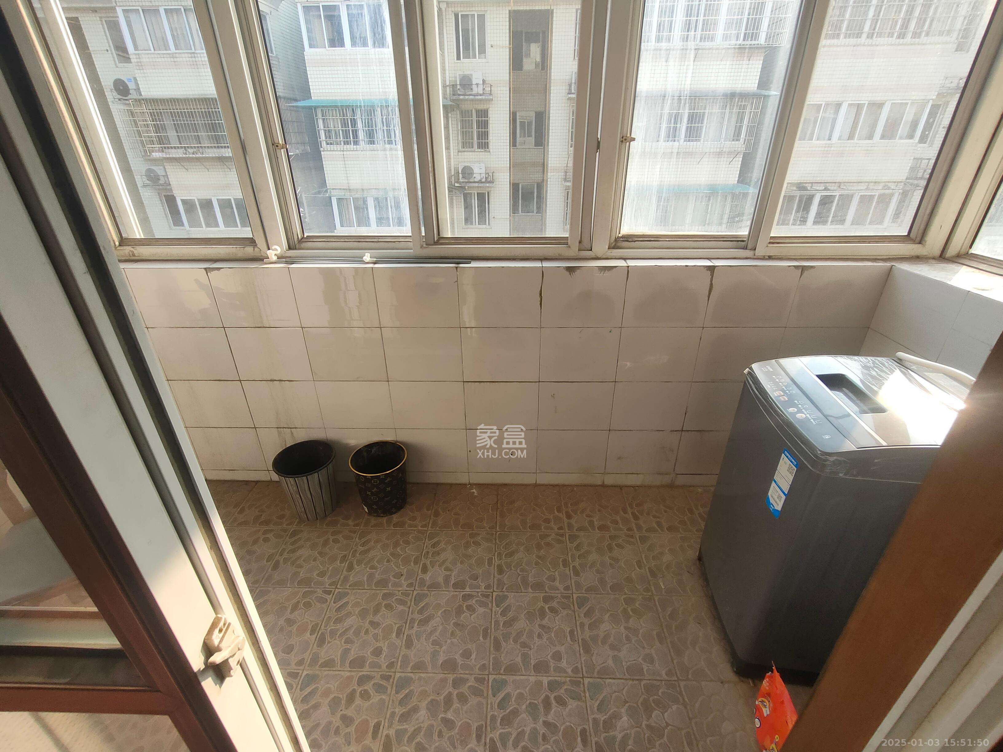 德馨园  3室2厅2卫    1800.0元/月 德馨园  3室2厅2卫    1800.0元/月室内图