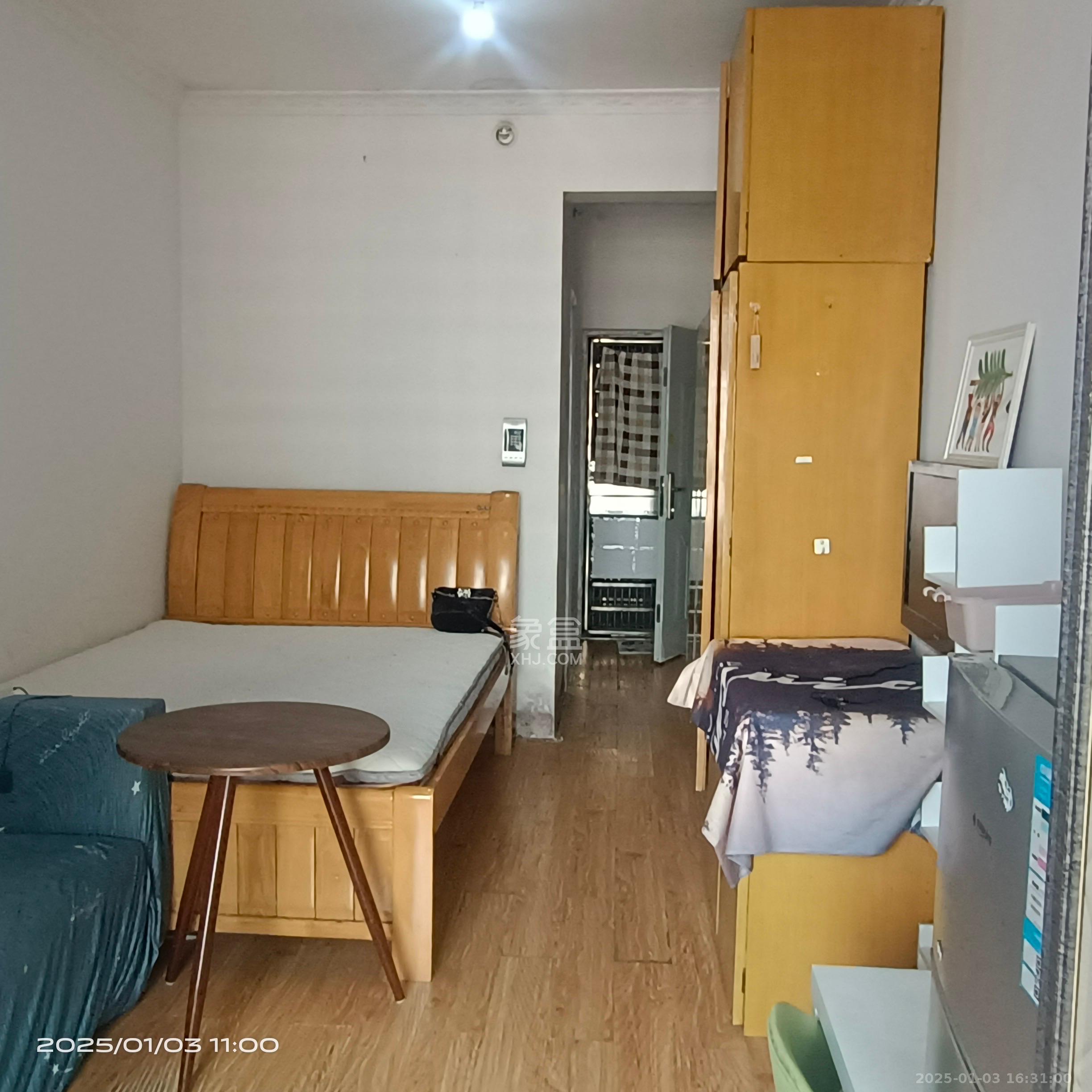 怡海星城 1室1厅1卫 800.0元/月 怡海星城 1室1厅1卫 800.0元/月室内图