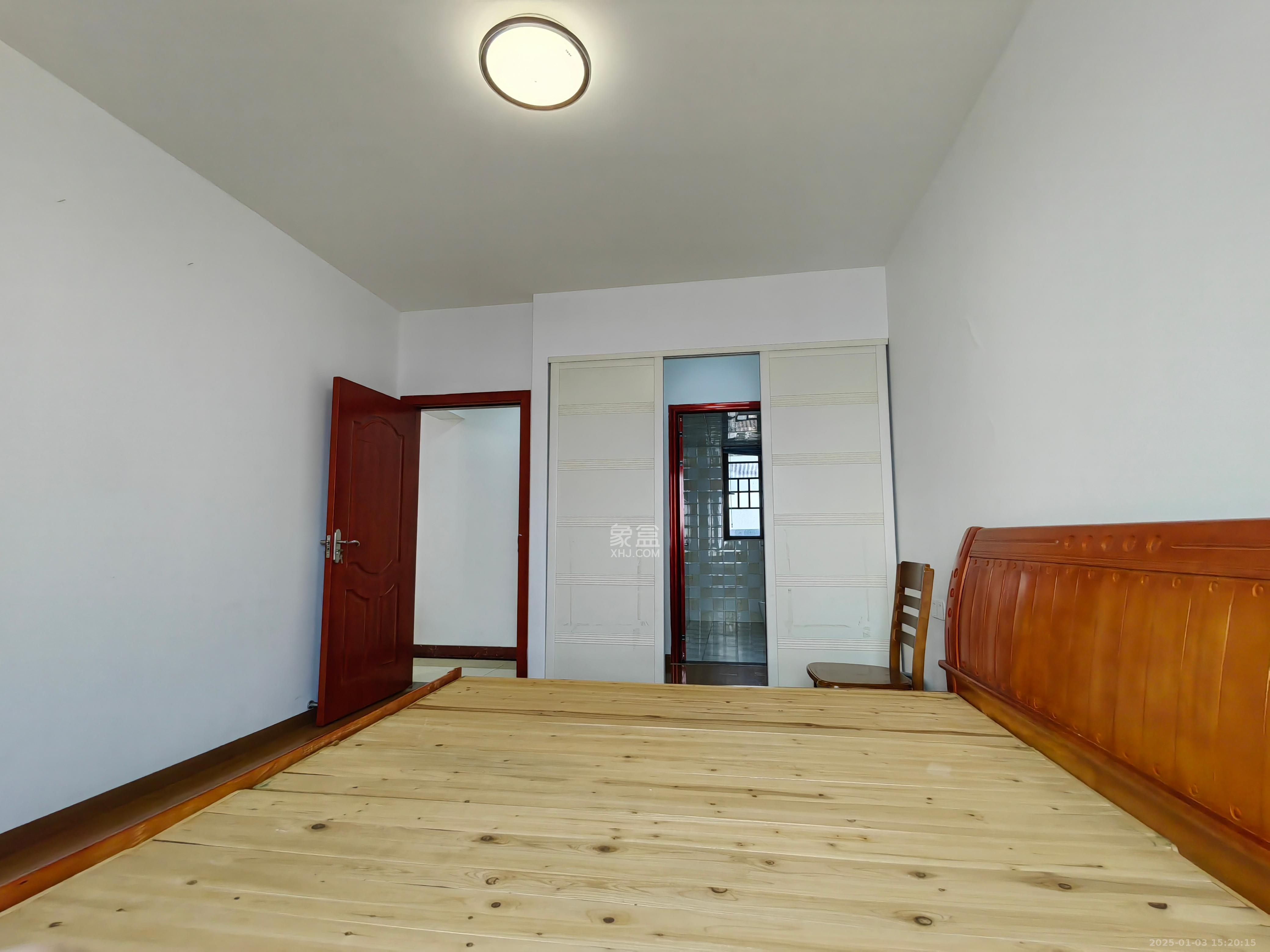 华润橡树湾 4室2厅2卫 2200.0元/月 华润橡树湾 4室2厅2卫 2200.0元/月室内图