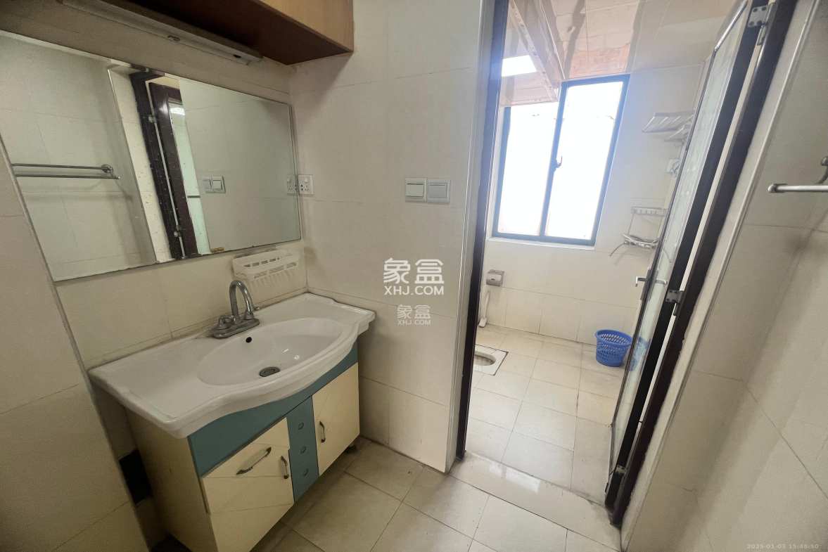 盛德碧瑞庭 3室2厅2卫 2200.0元/月 盛德碧瑞庭 3室2厅2卫 2200.0元/月室内图