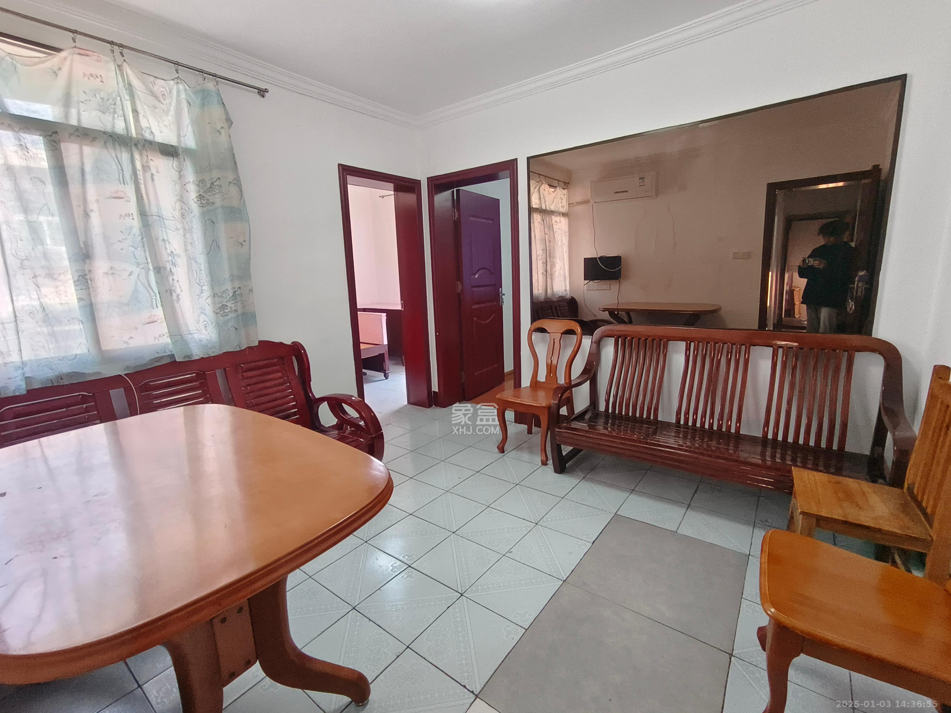 红旗区二片 2室1厅1卫 1600.0元/月 红旗区二片 2室1厅1卫 1600.0元/月室内图