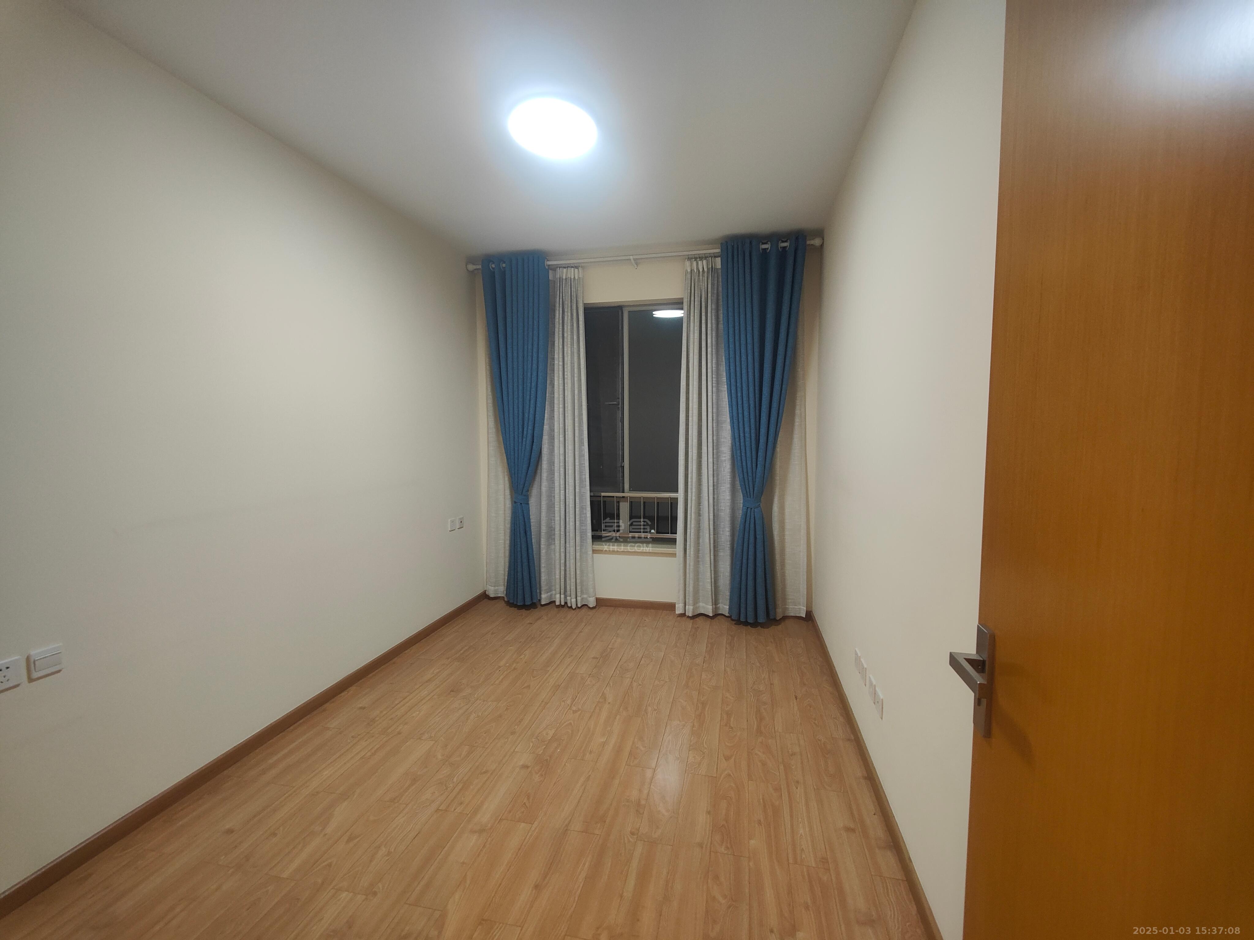 晋合湘水湾三期 3室2厅2卫 2000.0元/月 晋合湘水湾三期 3室2厅2卫 2000.0元/月室内图