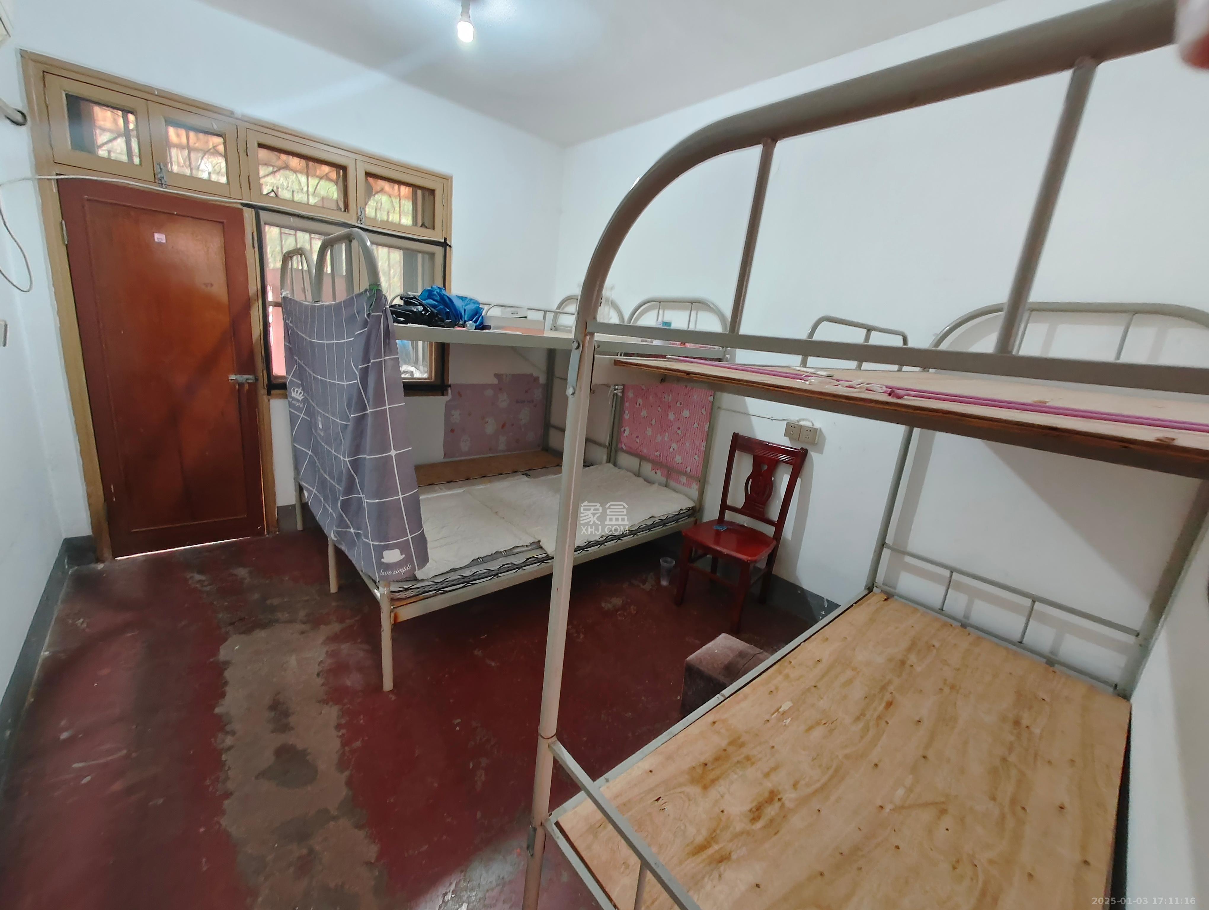 林科大教师单位房 5室2厅1卫 2500.0元/月 林科大教师单位房 5室2厅1卫 2500.0元/月室内图