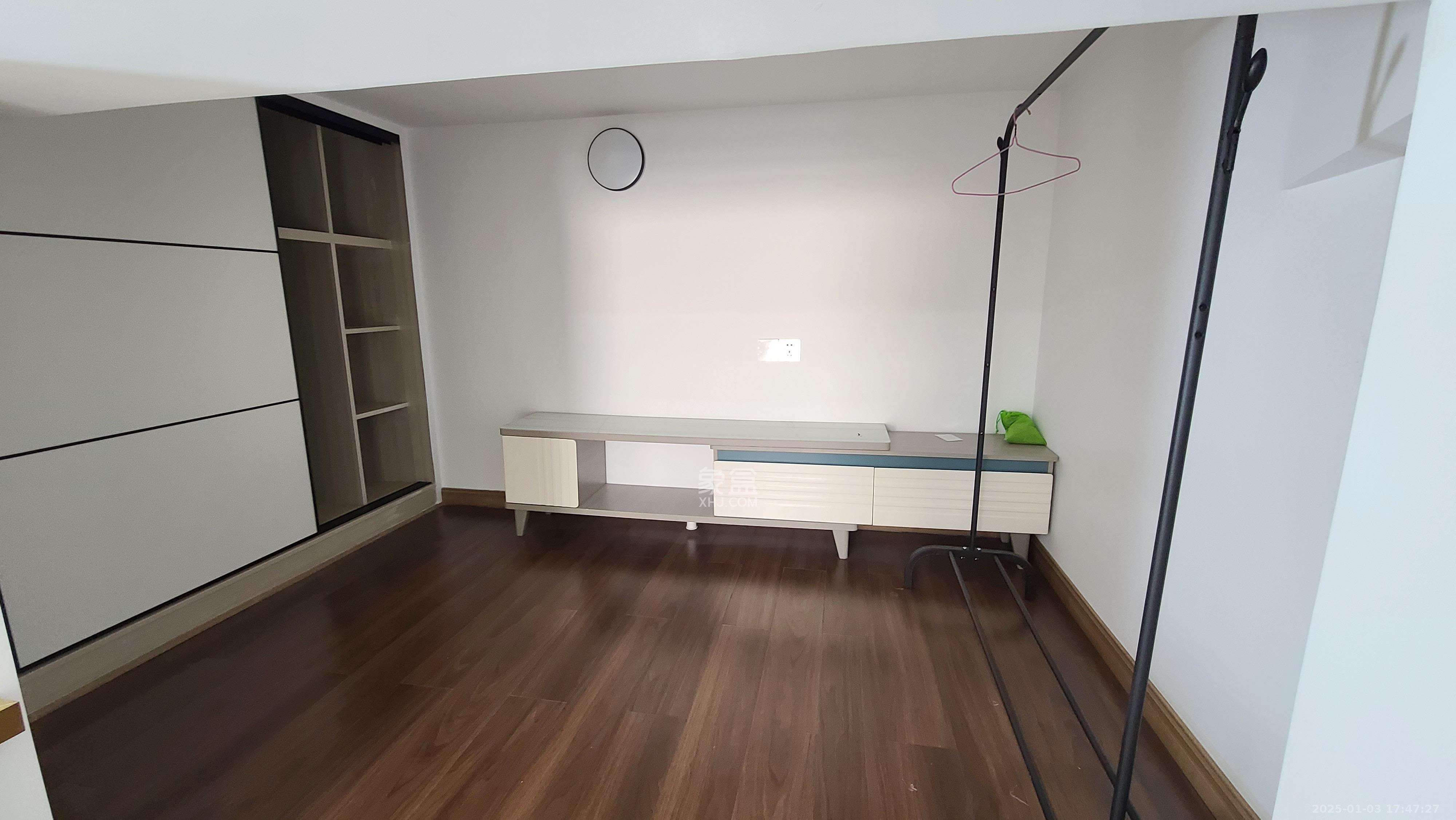 龙湖湘江星座(祺鑫星座公寓) 1室1厅1卫 2000.0元/月 龙湖湘江星座(祺鑫星座公寓) 1室1厅1卫 2000.0元/月室内图