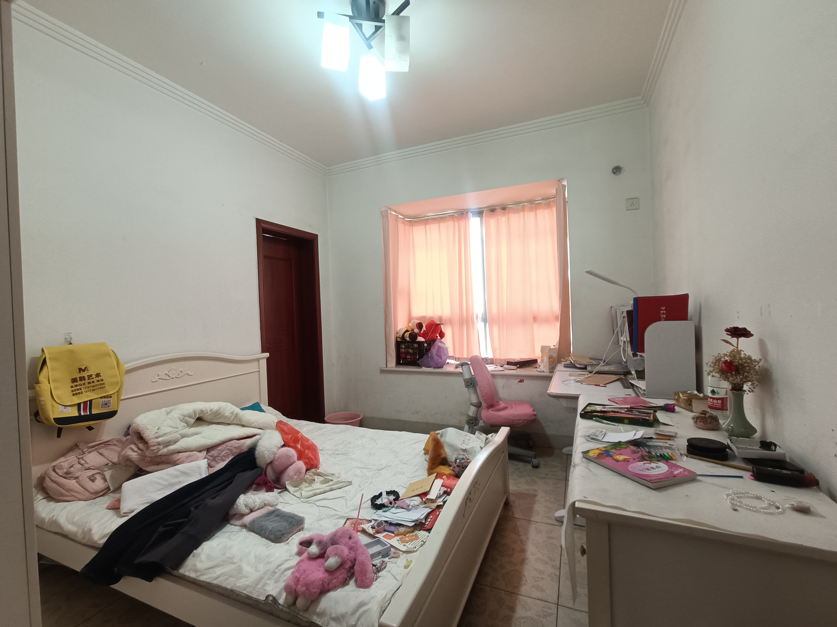 广成大厦 3室2厅2卫 2100.0元/月 广成大厦 3室2厅2卫 2100.0元/月室内图