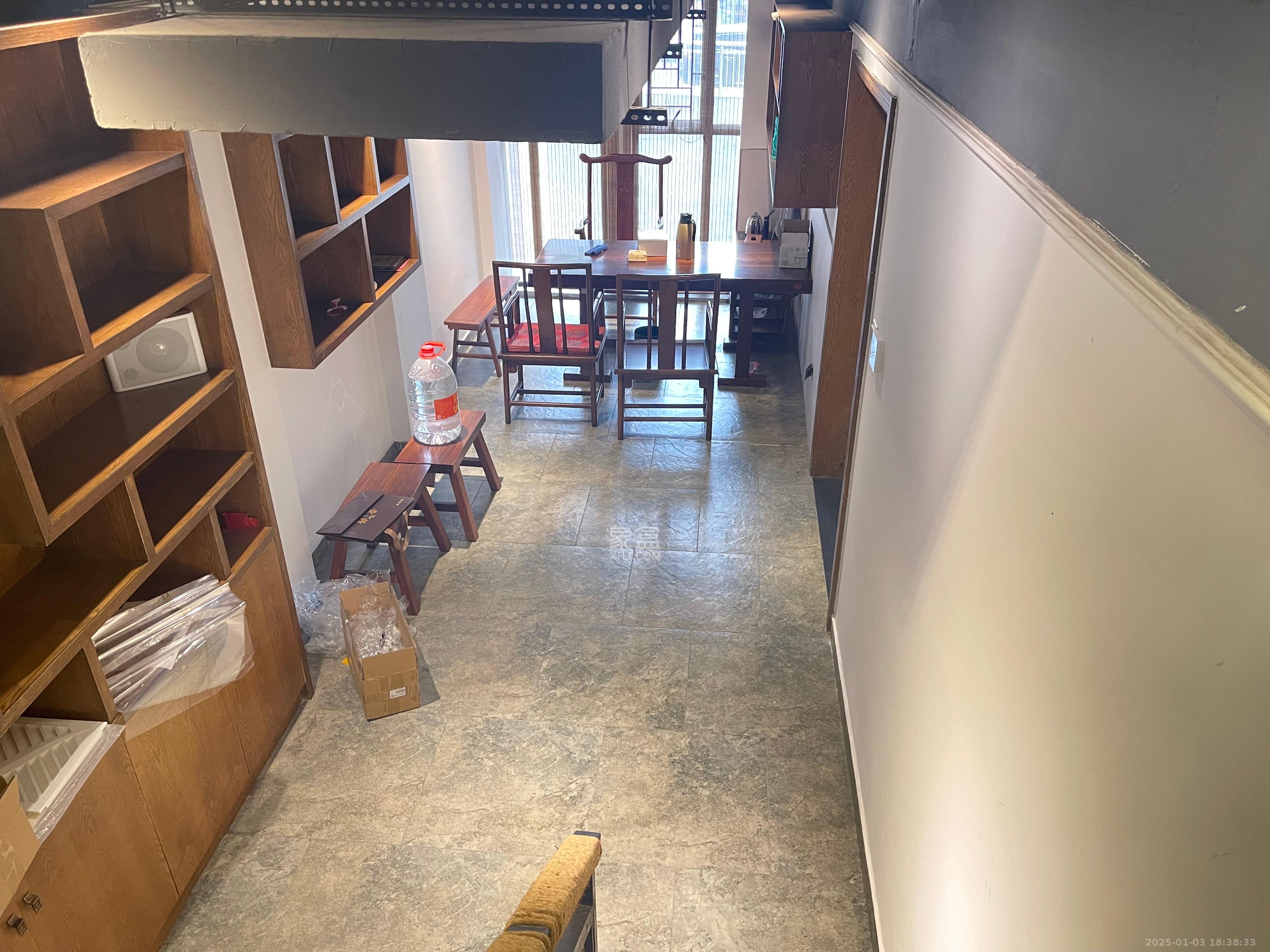 郡原广场   480.0㎡     18000.00元/月室内图