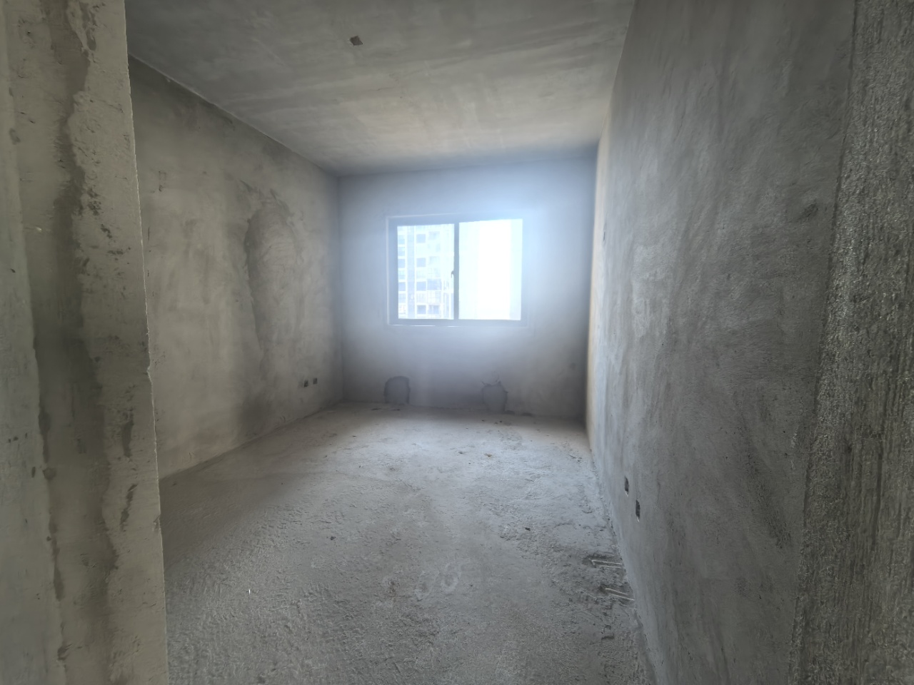 五源河公寓C区  3室2厅2卫    175.0万 五源河公寓C区  3室2厅2卫    175.0万室内图