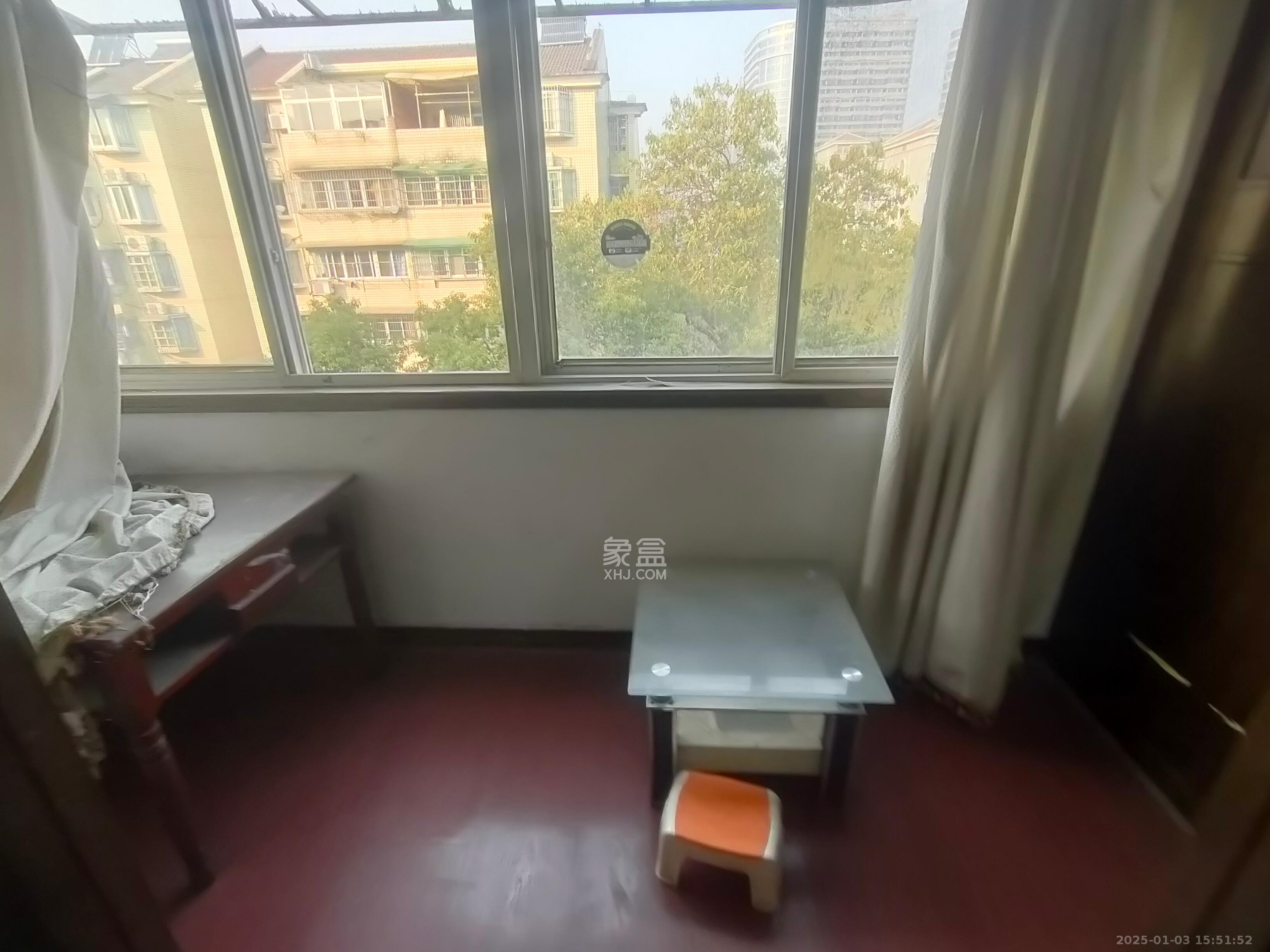 德馨园  3室2厅2卫    1800.0元/月 德馨园  3室2厅2卫    1800.0元/月室内图