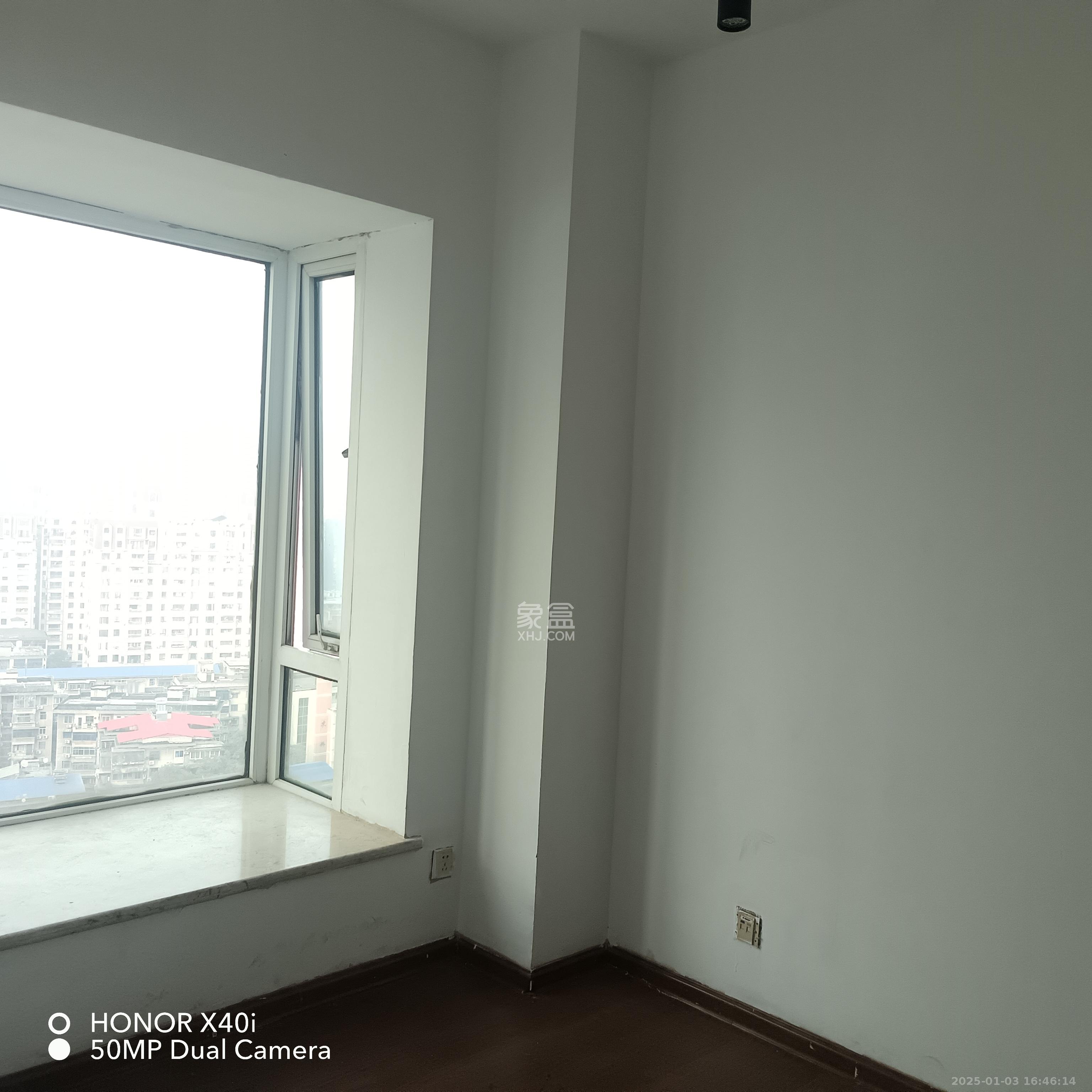 佳天国际新城 3室1厅1卫 2700.0元/月 佳天国际新城 3室1厅1卫 2700.0元/月室内图