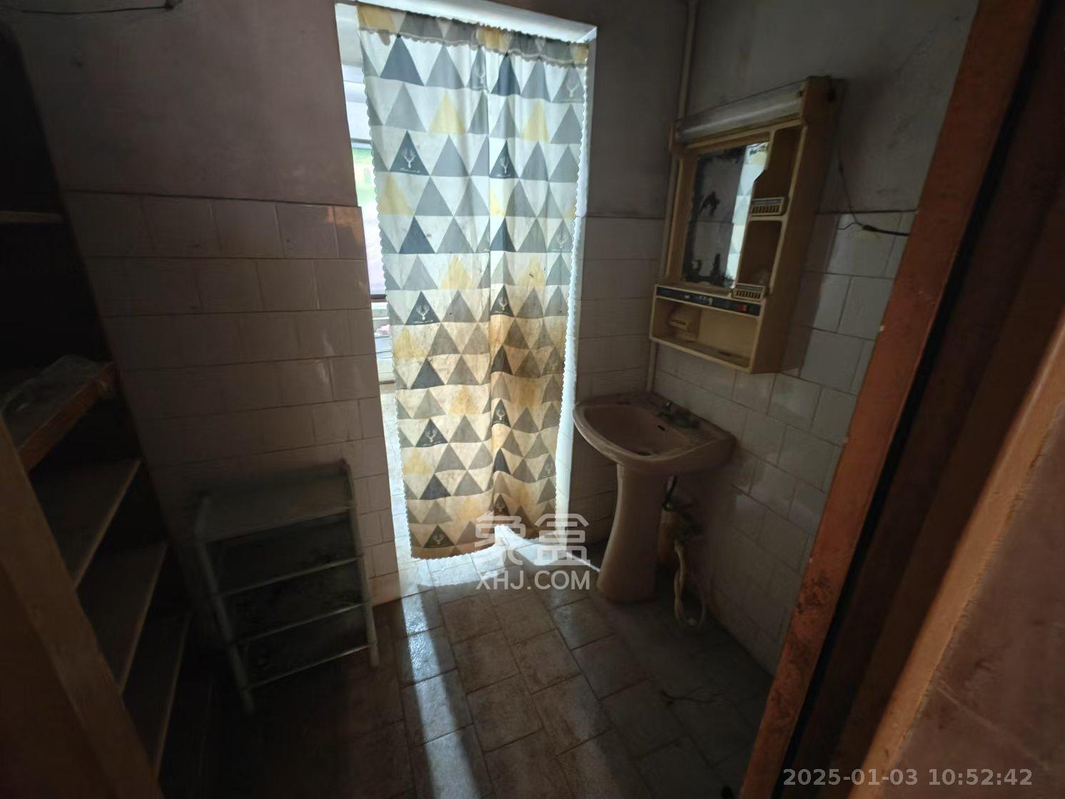 英才园三片  4室2厅2卫    3800.0元/月 英才园三片  4室2厅2卫    3800.0元/月室内图