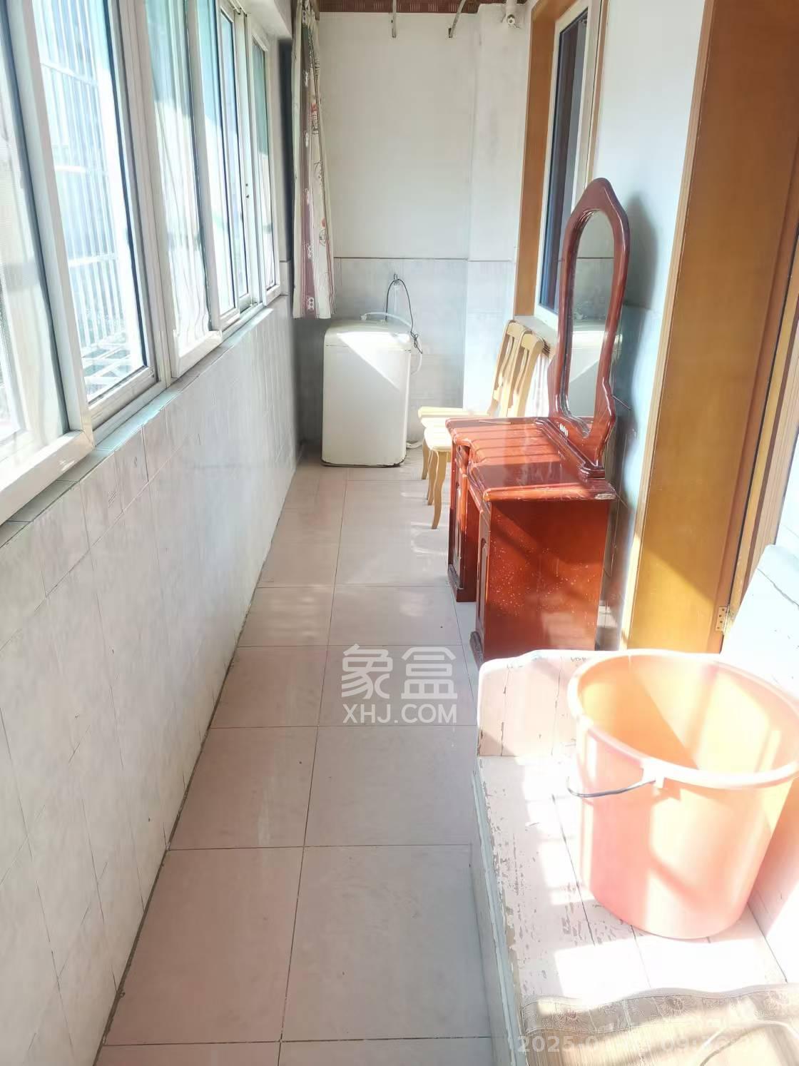 广厦新村  3室2厅1卫   1300.00元/月室内图