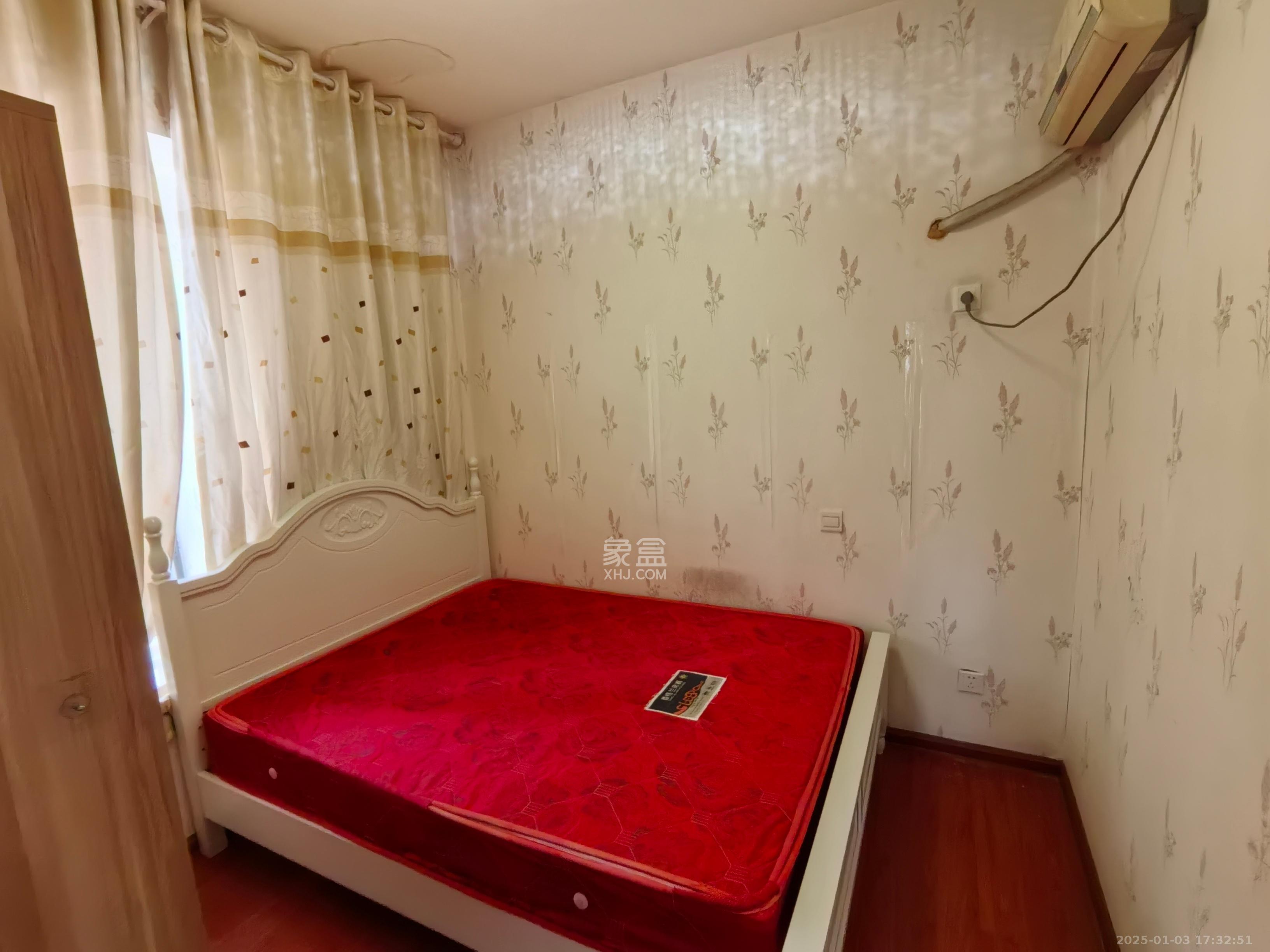 融圣国际 2室1厅1卫 2700.0元/月 融圣国际 2室1厅1卫 2700.0元/月室内图