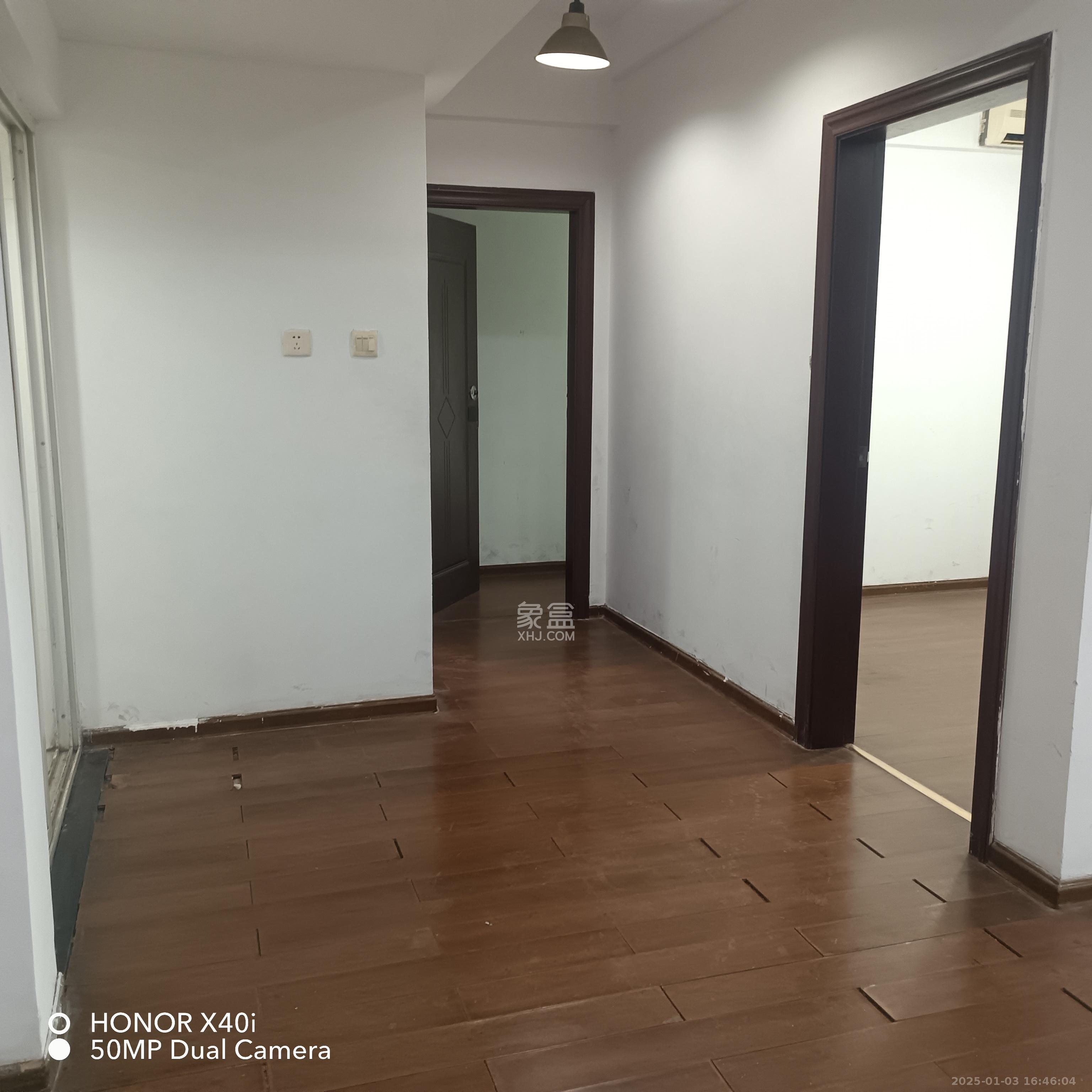 佳天国际新城 3室1厅1卫 2700.0元/月 佳天国际新城 3室1厅1卫 2700.0元/月室内图