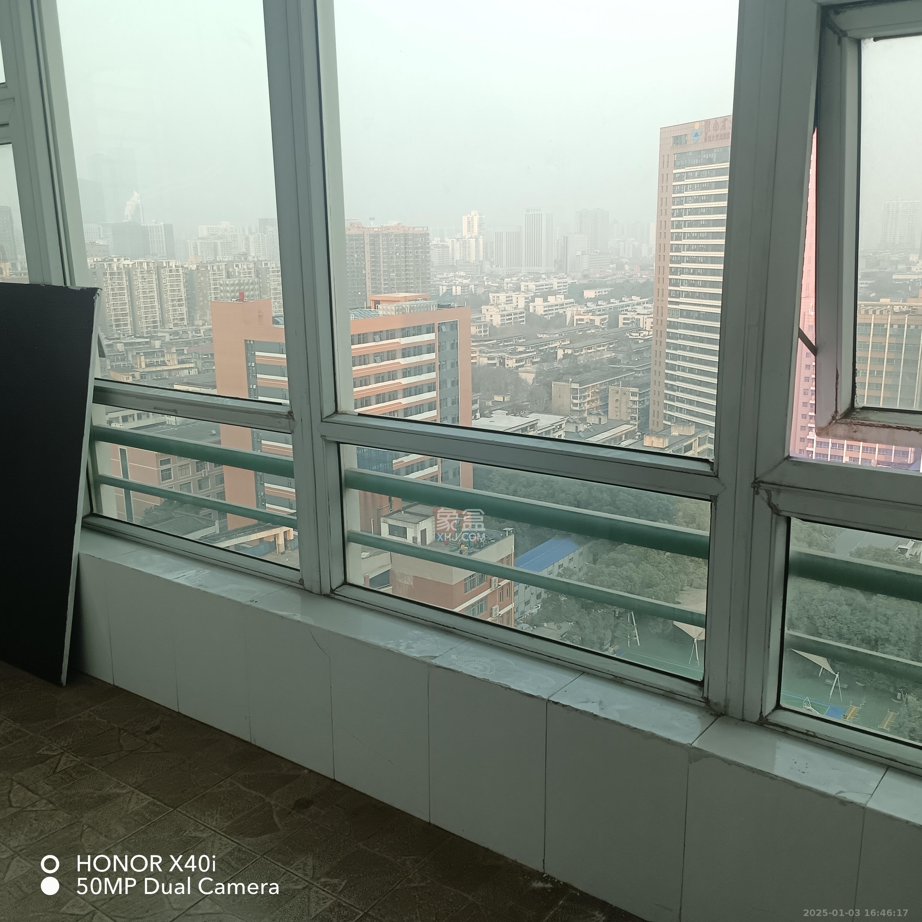 佳天国际新城 3室1厅1卫 2700.0元/月 佳天国际新城 3室1厅1卫 2700.0元/月室内图