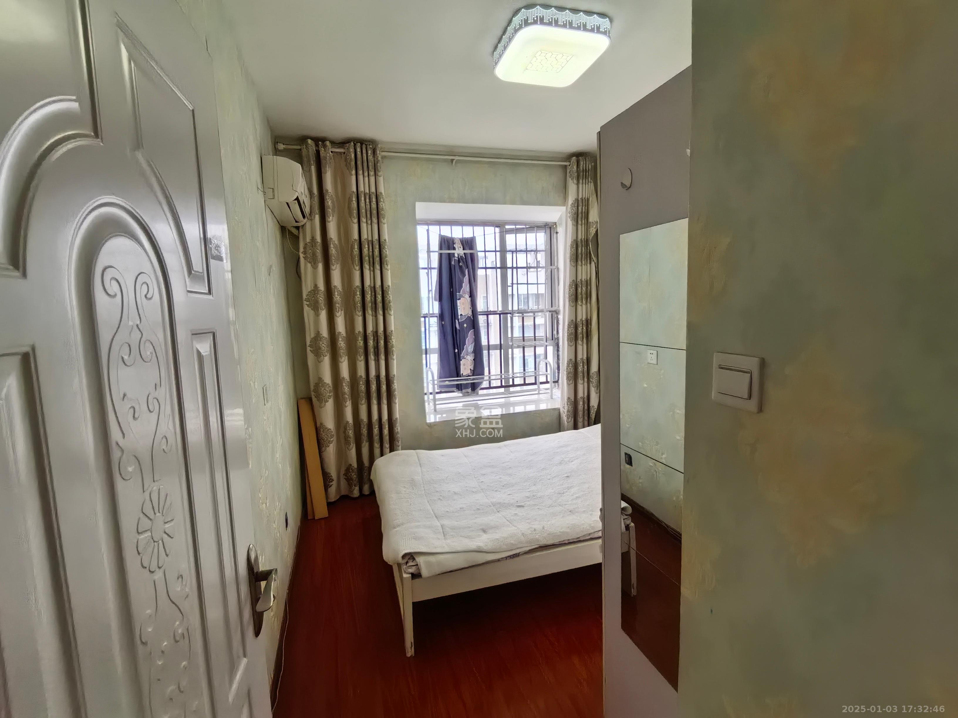 融圣国际 2室1厅1卫 2700.0元/月 融圣国际 2室1厅1卫 2700.0元/月室内图