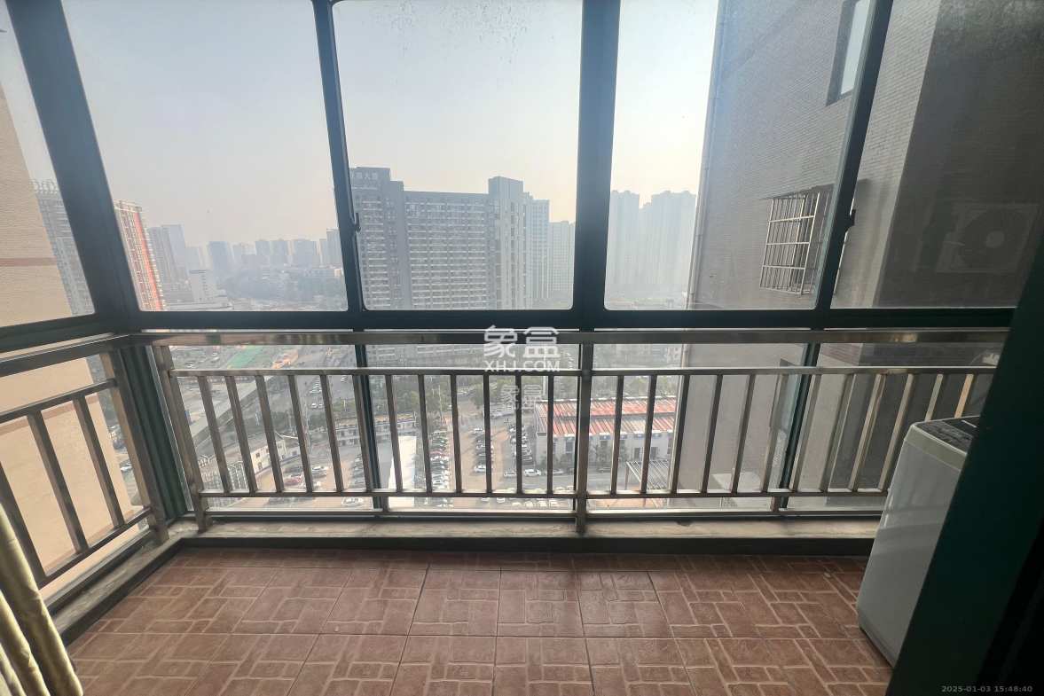 盛德碧瑞庭 3室2厅2卫 2200.0元/月 盛德碧瑞庭 3室2厅2卫 2200.0元/月室内图