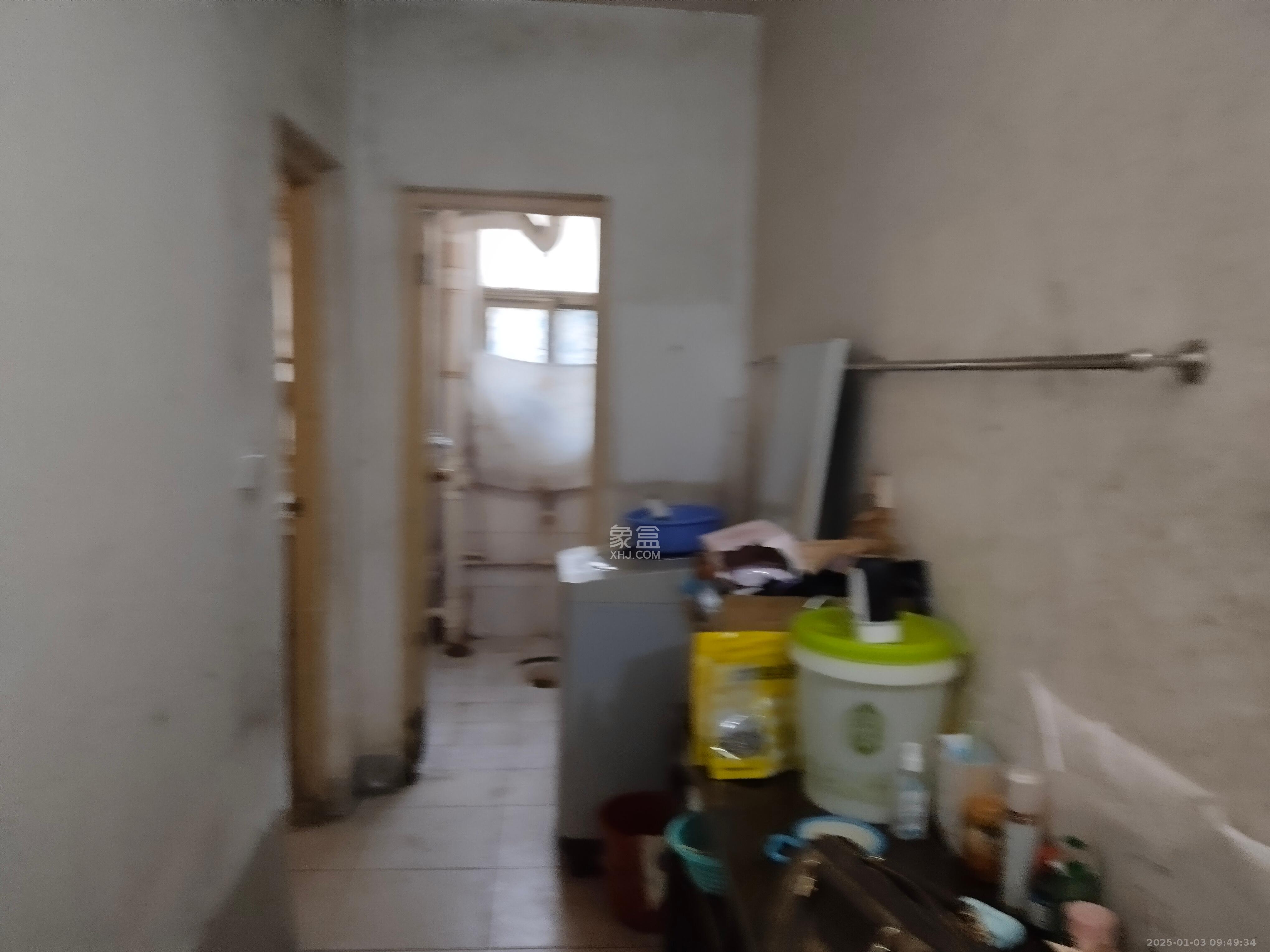 中南石油局宿舍 3室1厅1卫 1800.0元/月 中南石油局宿舍 3室1厅1卫 1800.0元/月室内图