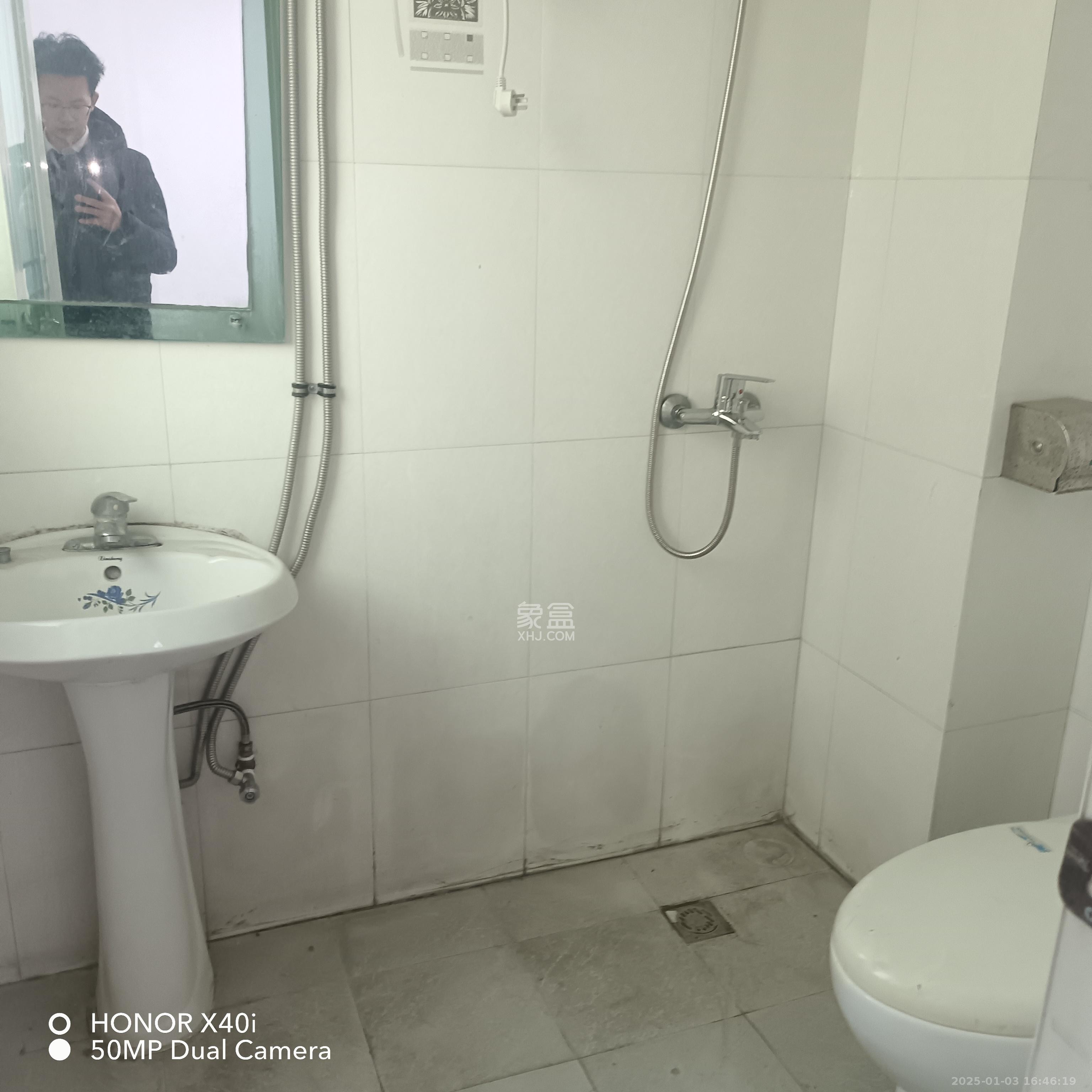 佳天国际新城 3室1厅1卫 2700.0元/月 佳天国际新城 3室1厅1卫 2700.0元/月室内图