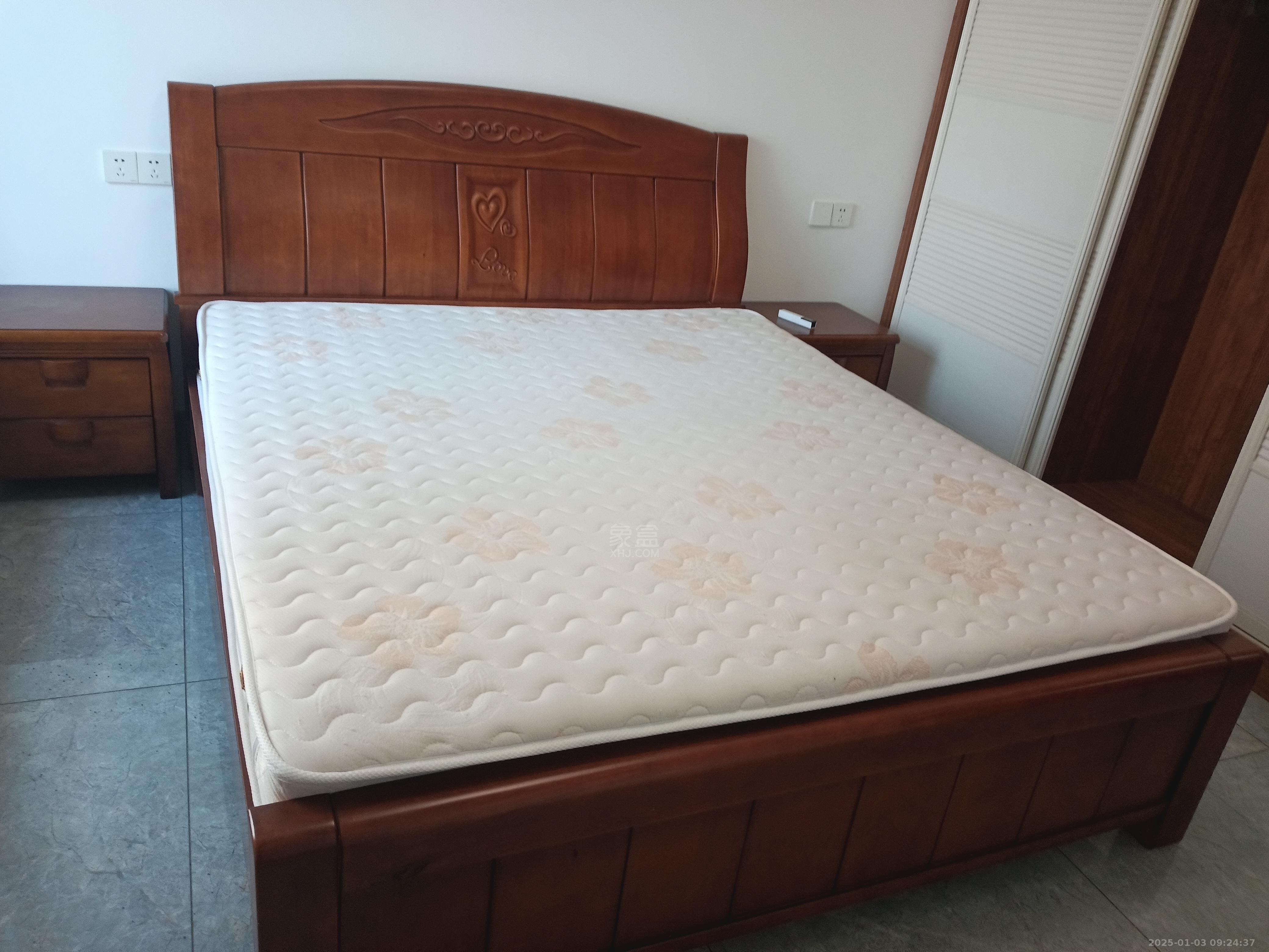 流金岁月-华晨国际 2室2厅1卫 2300.0元/月 流金岁月-华晨国际 2室2厅1卫 2300.0元/月室内图