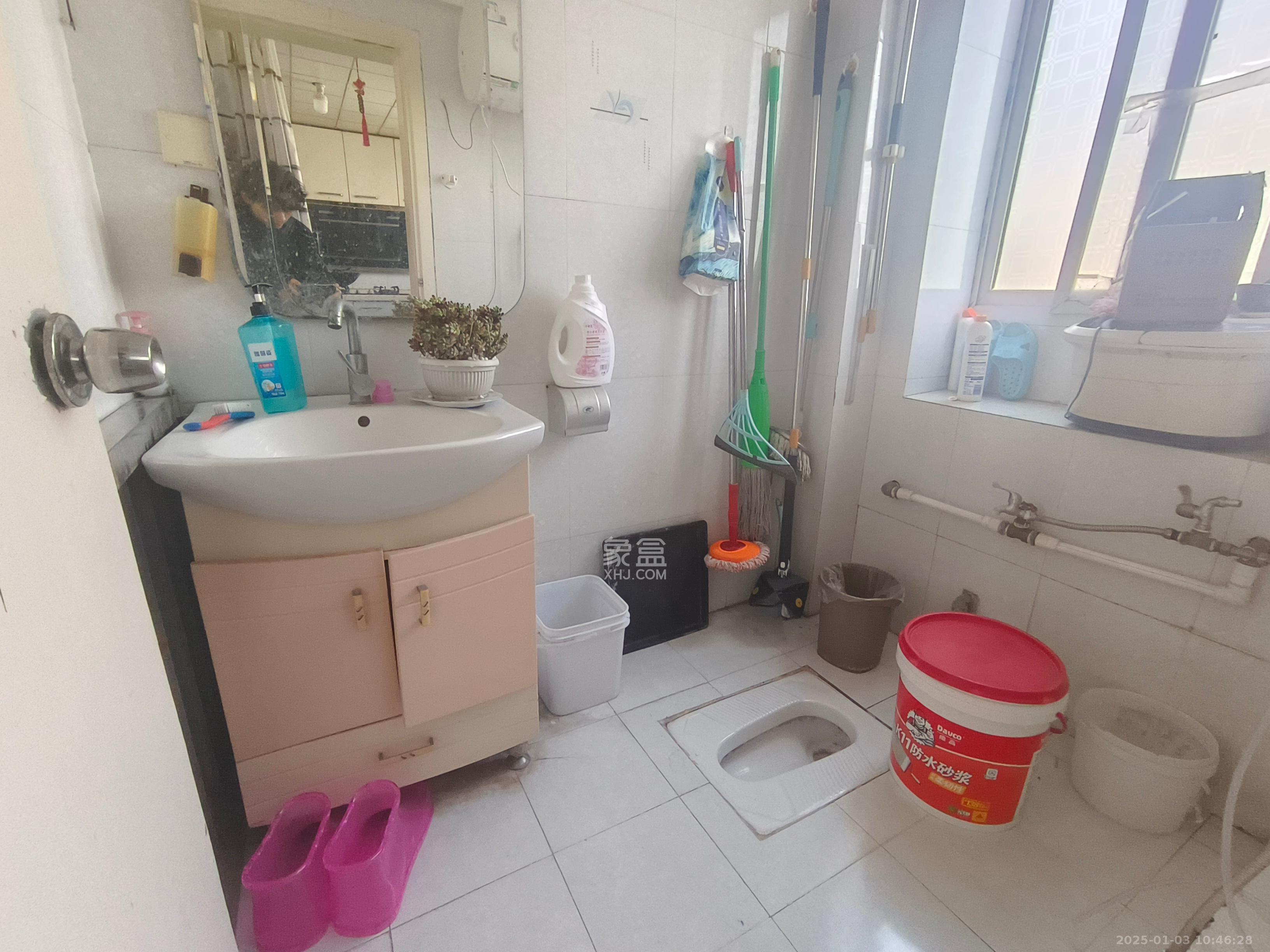 华天望族苑 3室2厅1卫 2600.0元/月 华天望族苑 3室2厅1卫 2600.0元/月室内图