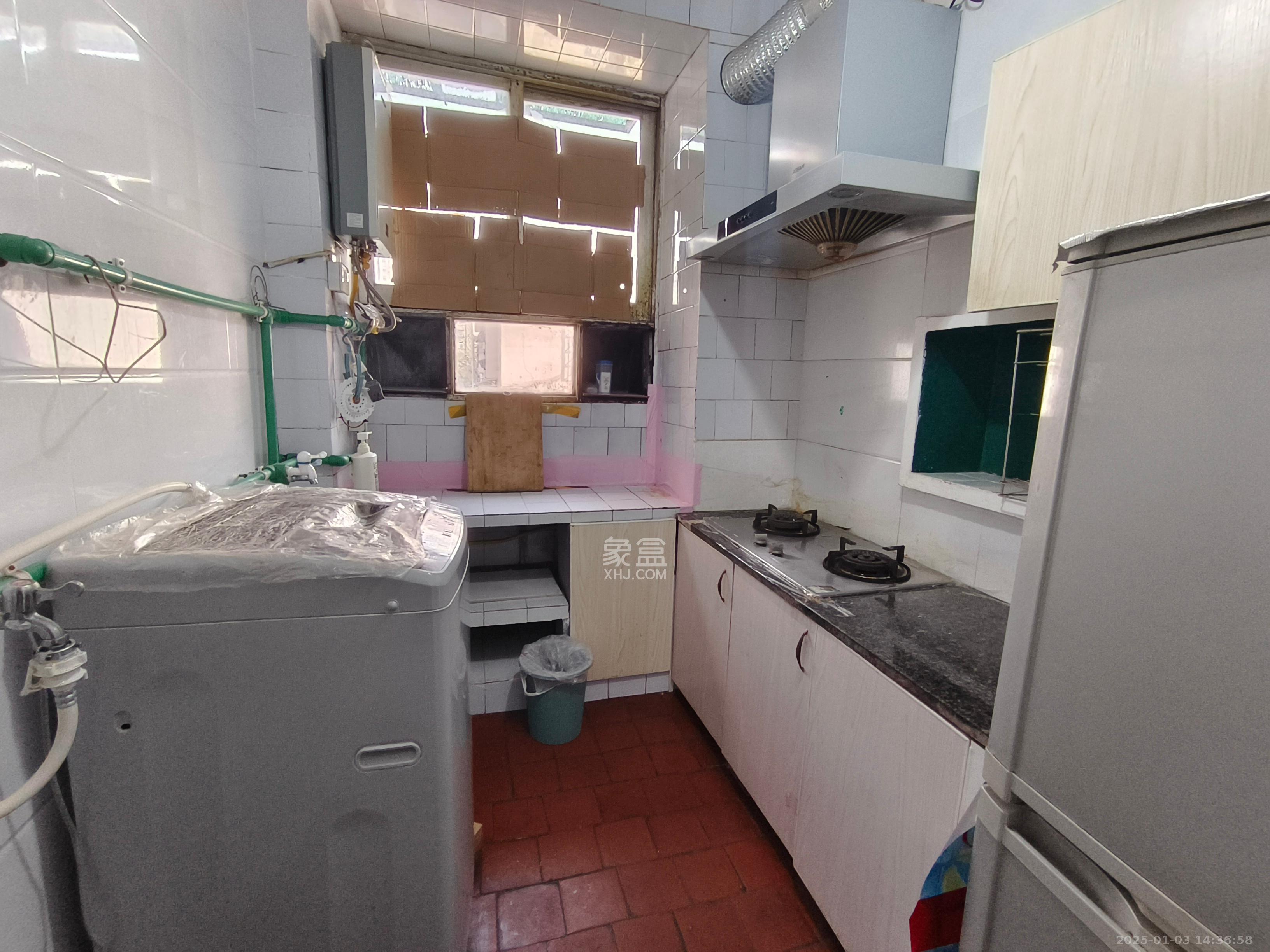 红旗区二片 2室1厅1卫 1600.0元/月 红旗区二片 2室1厅1卫 1600.0元/月室内图