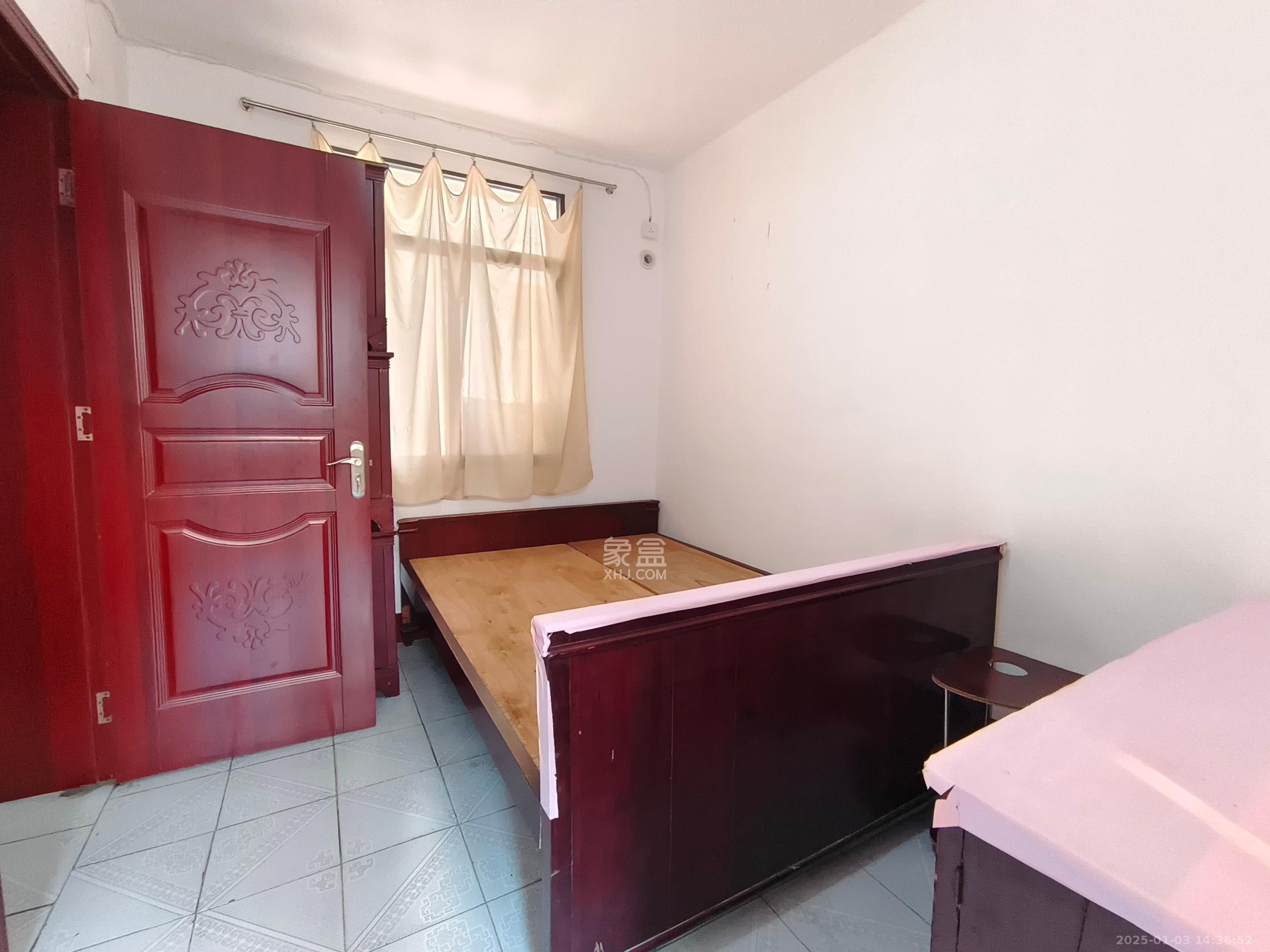 红旗区二片 2室1厅1卫 1600.0元/月 红旗区二片 2室1厅1卫 1600.0元/月室内图