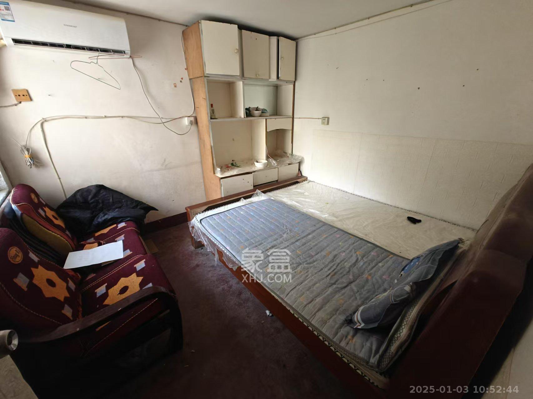 英才园三片  4室2厅2卫    3800.0元/月 英才园三片  4室2厅2卫    3800.0元/月室内图