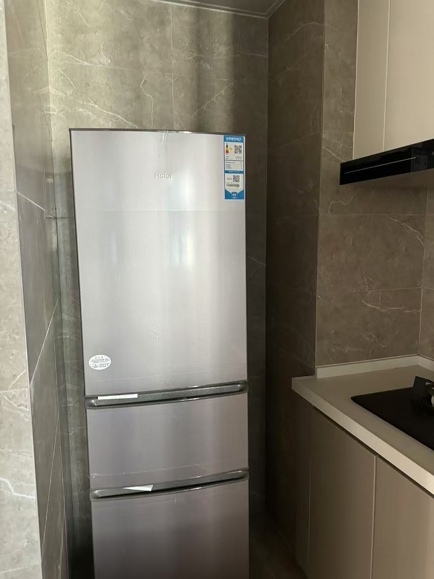 华润中心三期 4室2厅2卫 6500.0元/月 华润中心三期 4室2厅2卫 6500.0元/月室内图