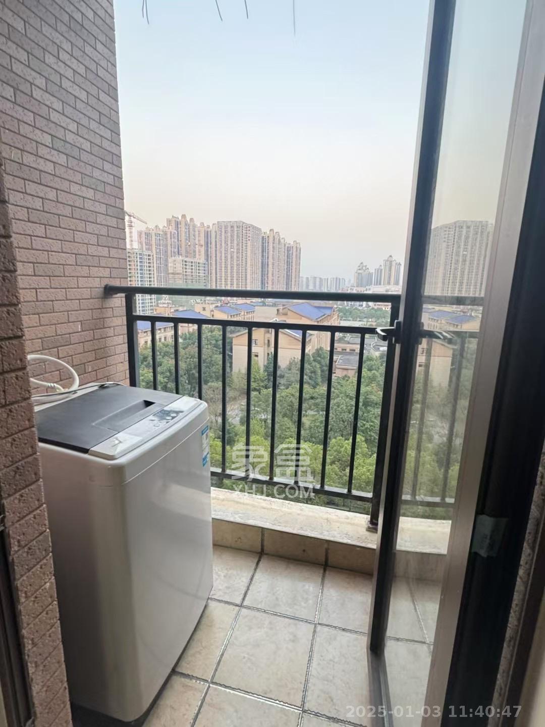 水岸世景  1室1厅1卫   1000.00元/月室内图