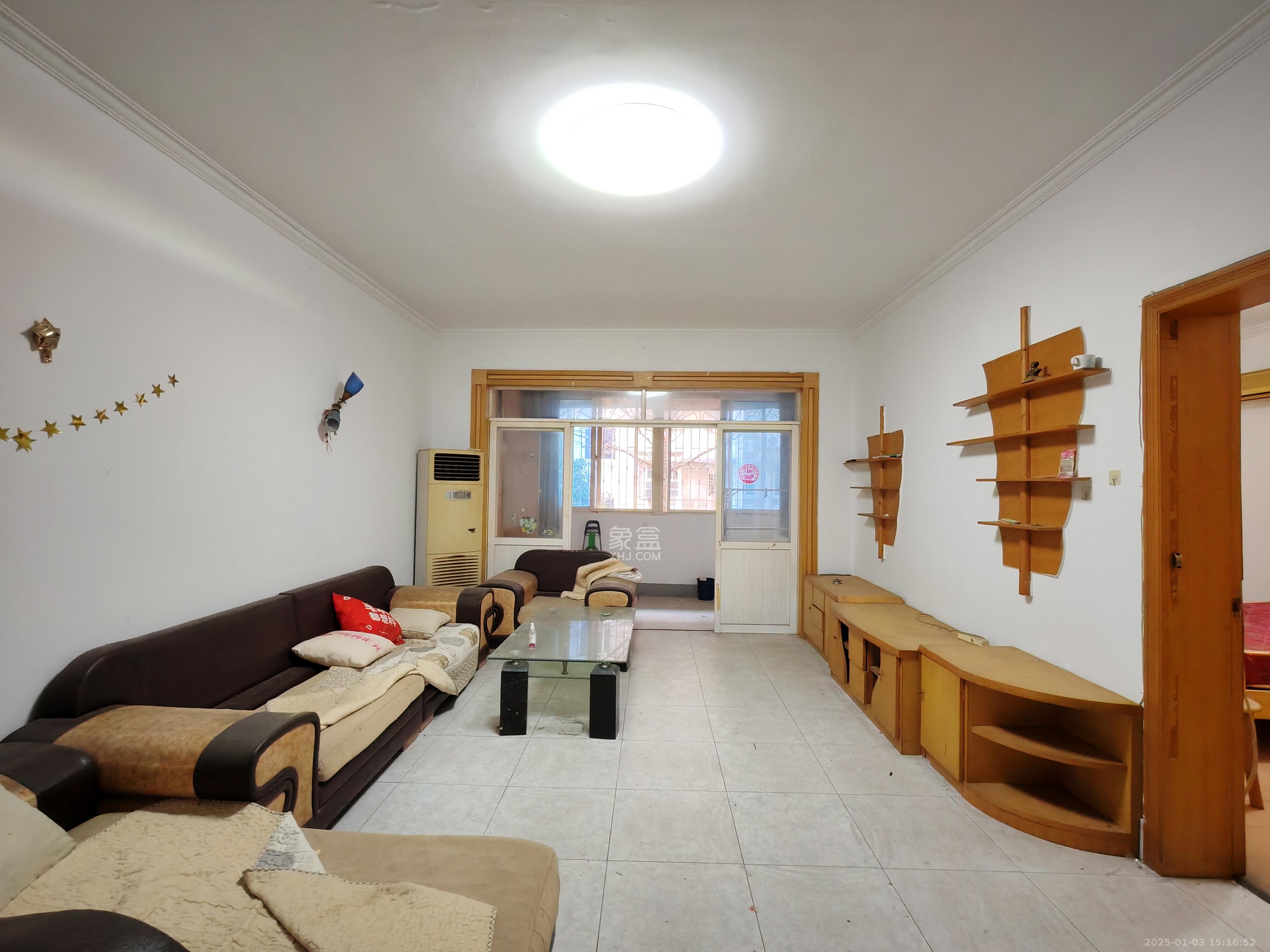 荷花园电信宿舍(天辰荷花苑)  2室2厅1卫    1900.0元/月 荷花园电信宿舍(天辰荷花苑)  2室2厅1卫    1900.0元/月