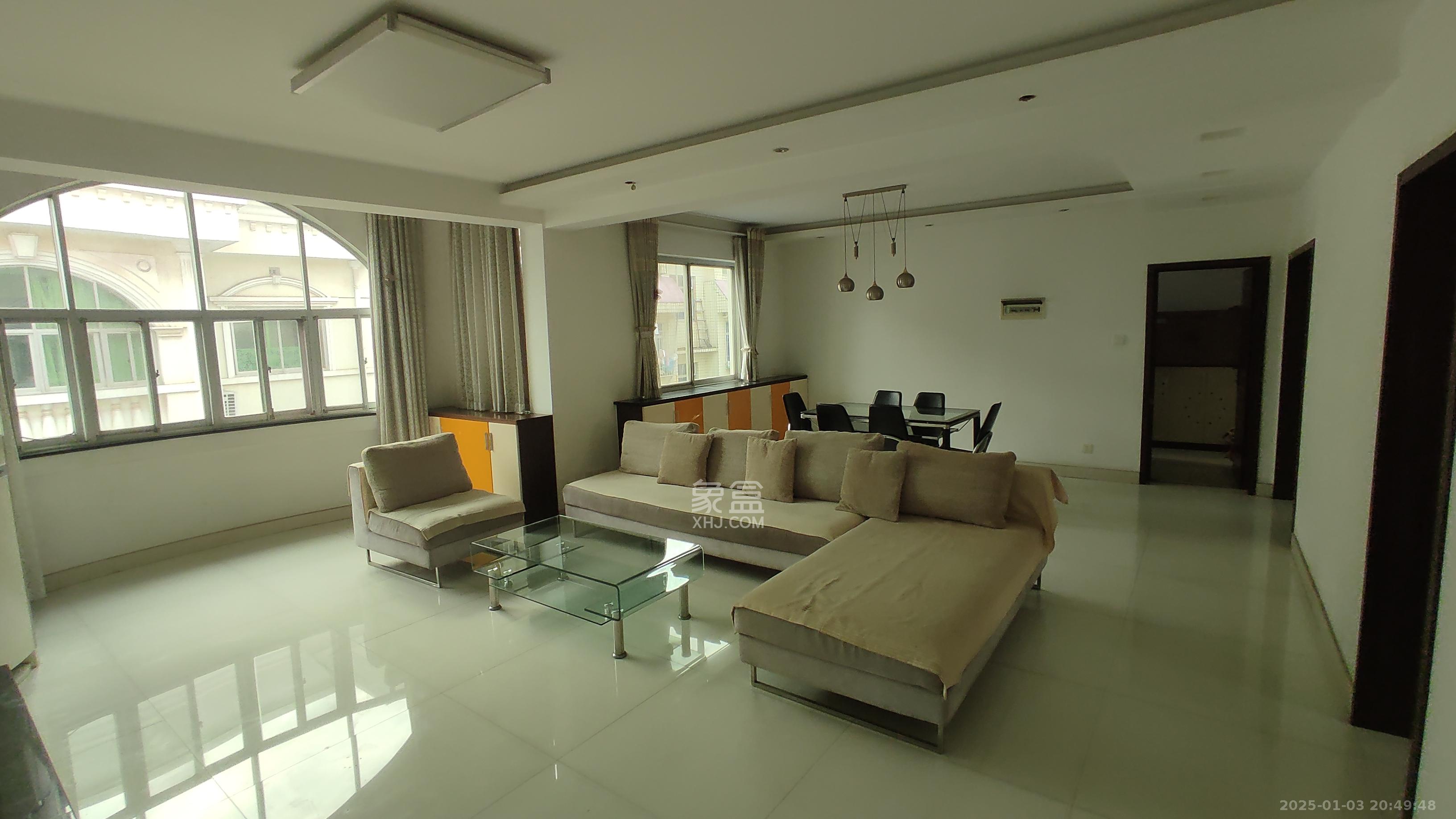 马王堆陶瓷建材新城 3室2厅1卫 2200.0元/月 马王堆陶瓷建材新城 3室2厅1卫 2200.0元/月室内图