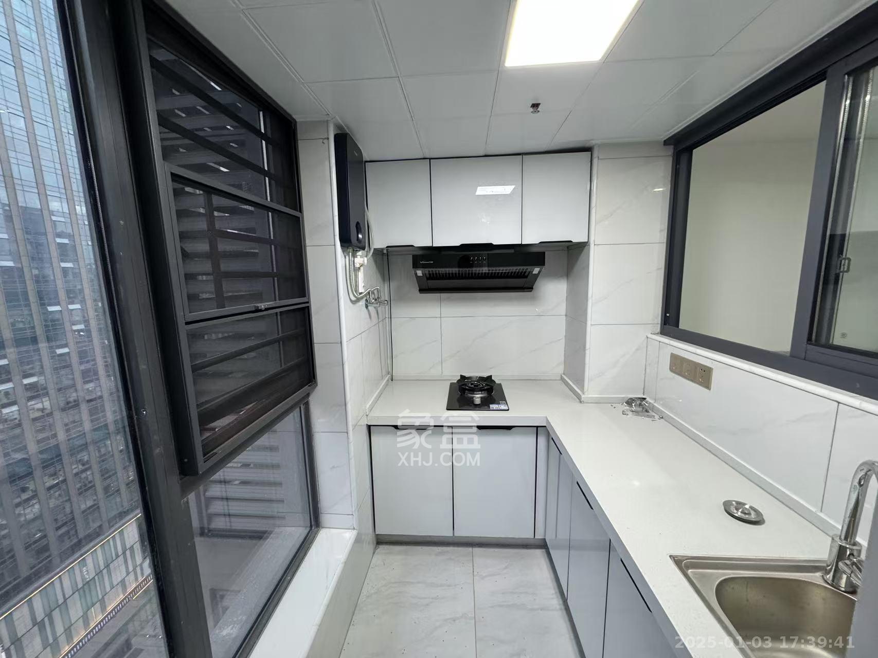 卓越中寰 1室0厅0卫 2500.0元/月 卓越中寰 1室0厅0卫 2500.0元/月室内图