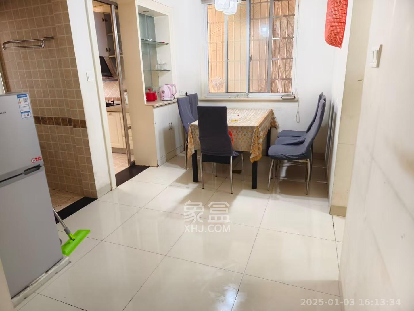 新星小区 3室1厅1卫 2000.0元/月 新星小区 3室1厅1卫 2000.0元/月室内图