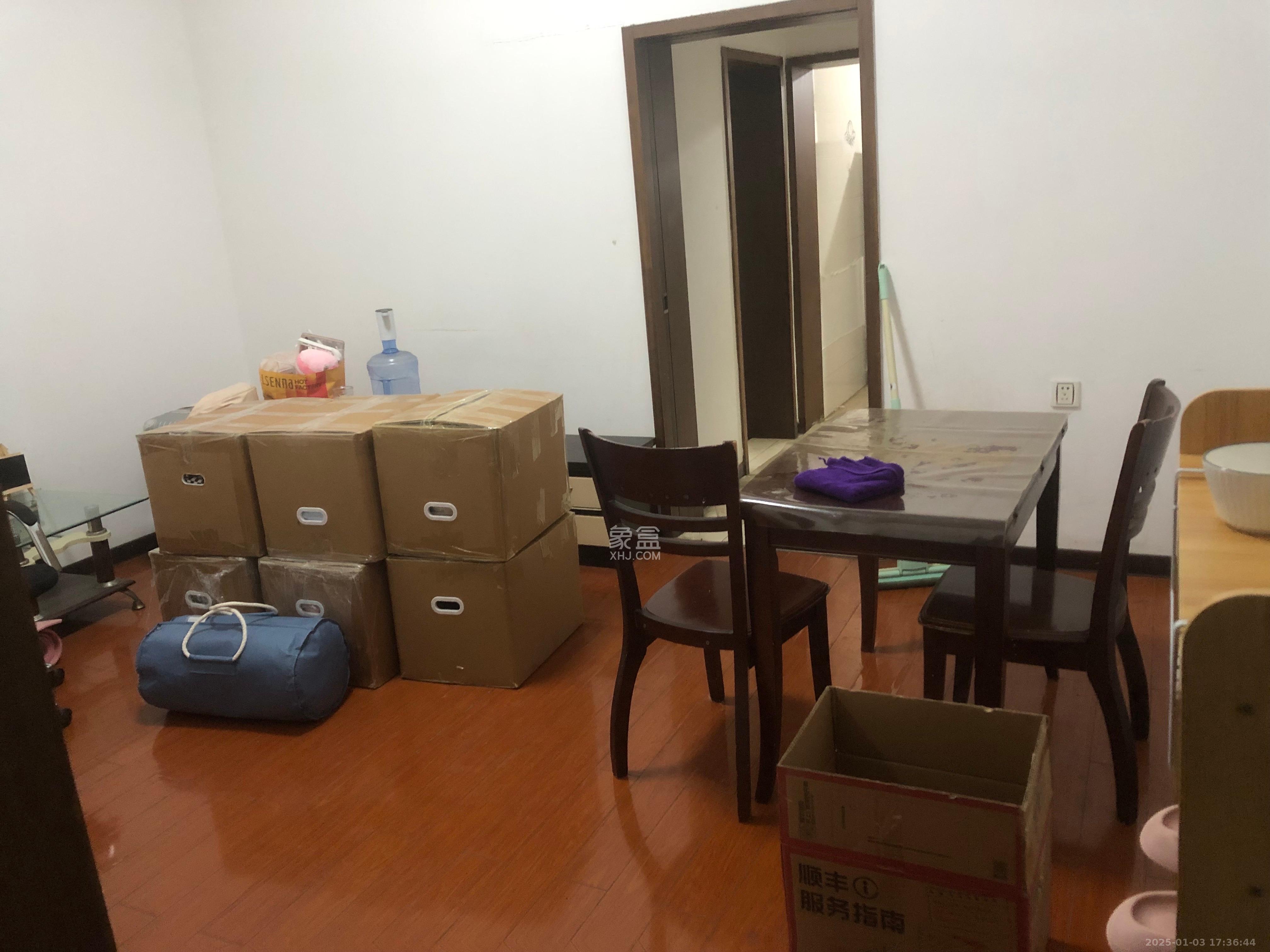 测绘局单位房 2室1厅1卫 1400.0元/月 测绘局单位房 2室1厅1卫 1400.0元/月室内图