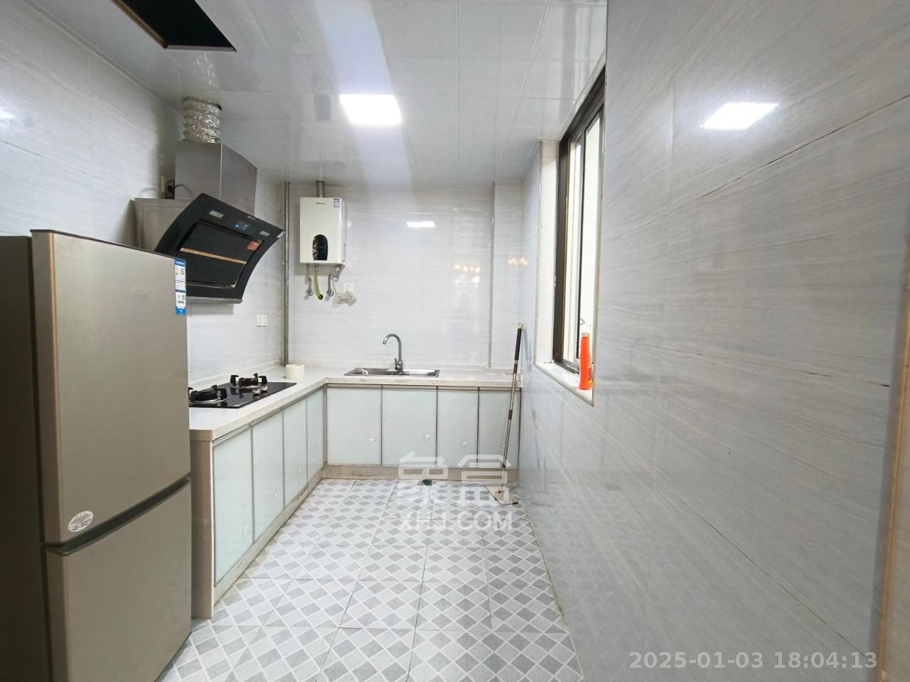 润和紫郡一期  2室2厅1卫   1600.00元/月室内图