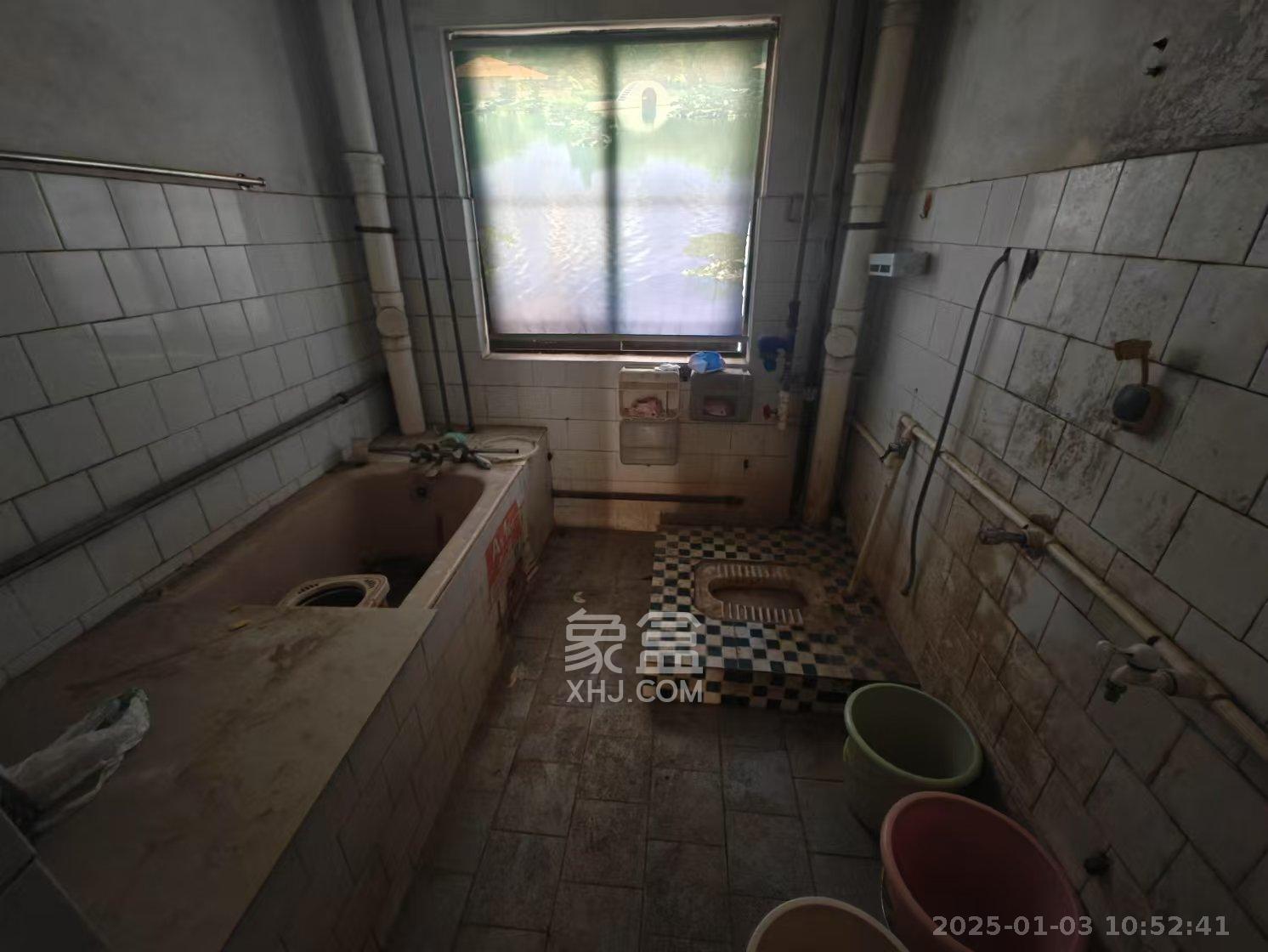 英才园三片  4室2厅2卫    3800.0元/月 英才园三片  4室2厅2卫    3800.0元/月室内图